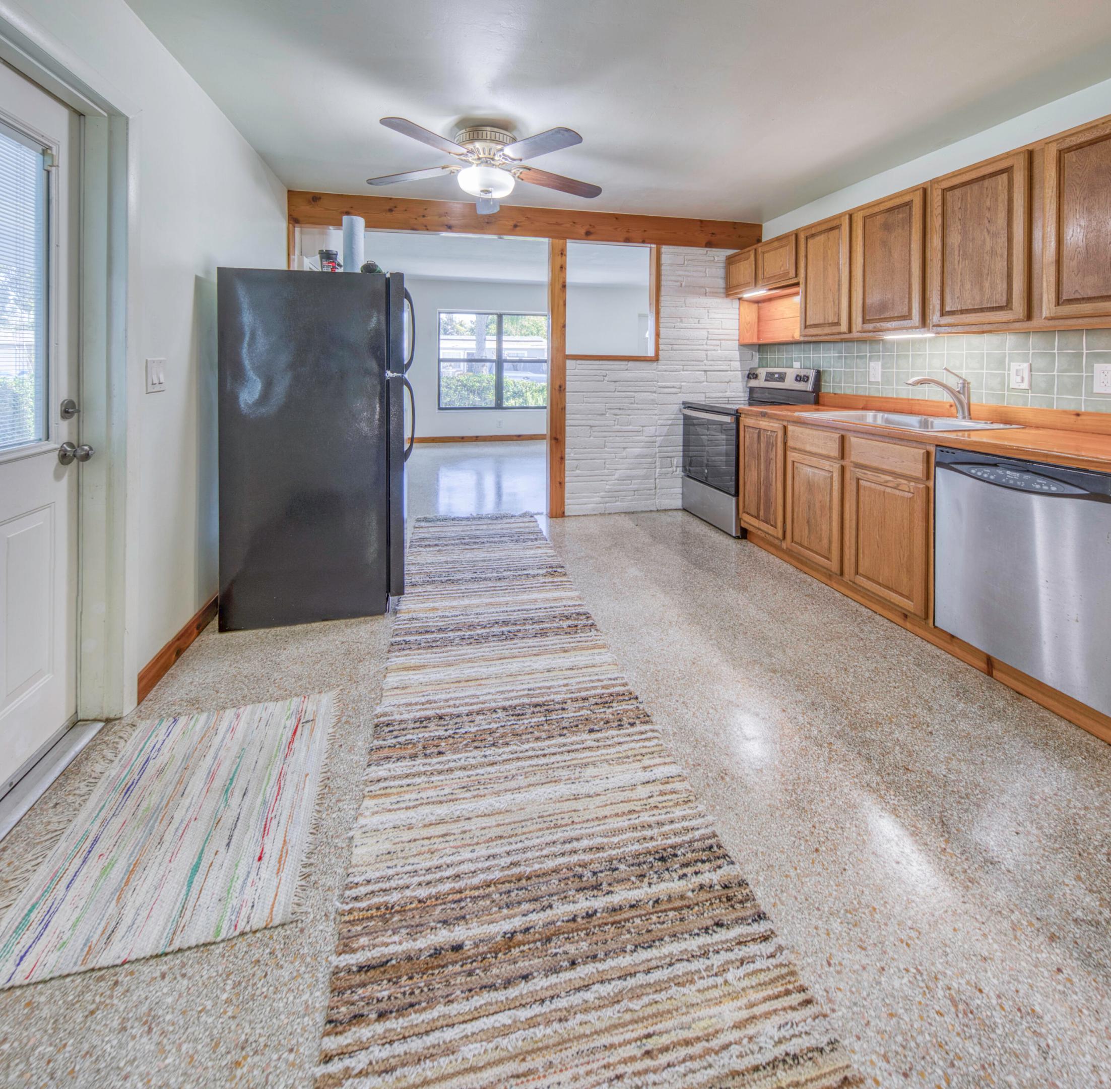 PINEWOOD HEIGHTS - Residential