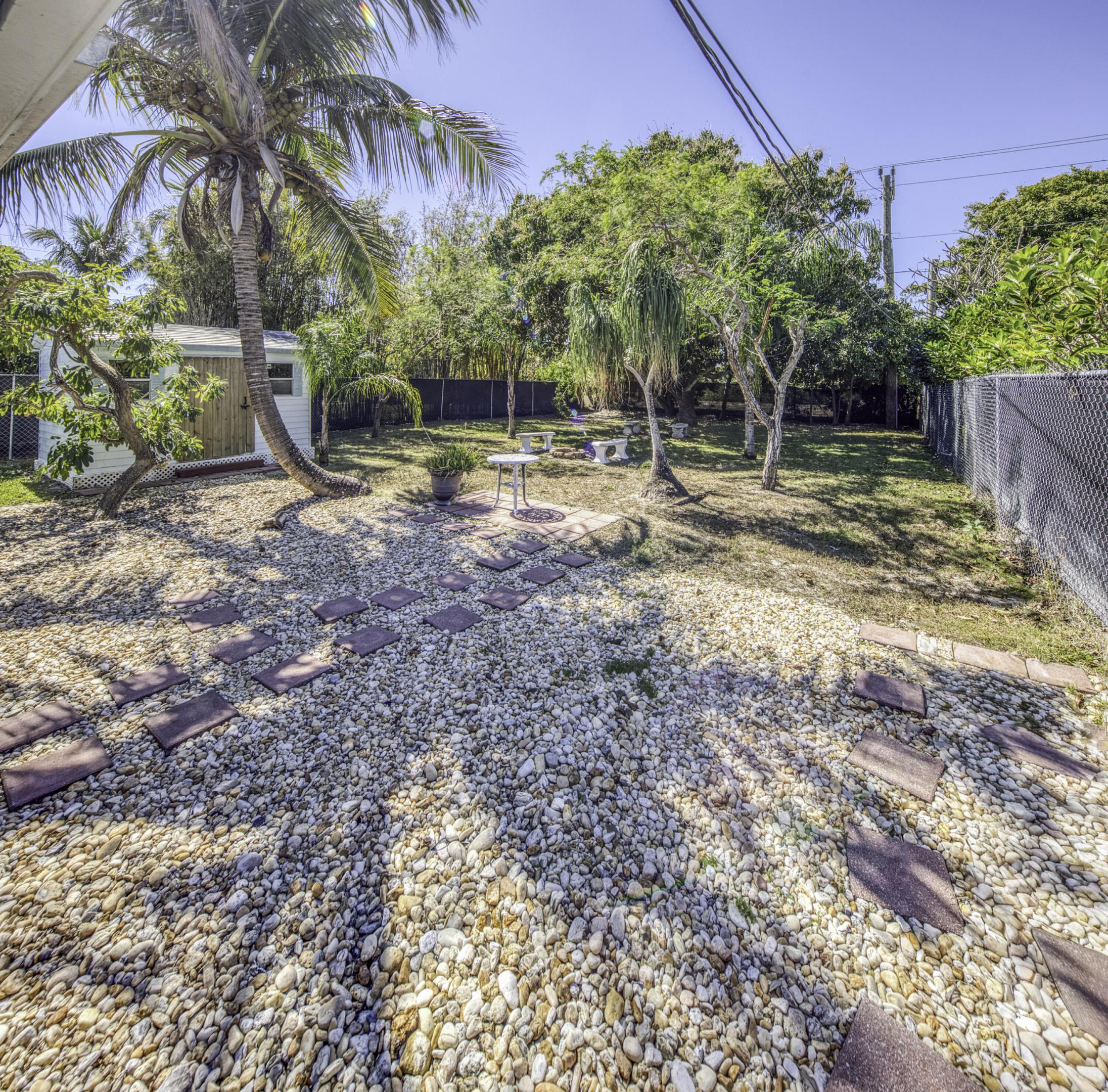 PINEWOOD HEIGHTS - Residential