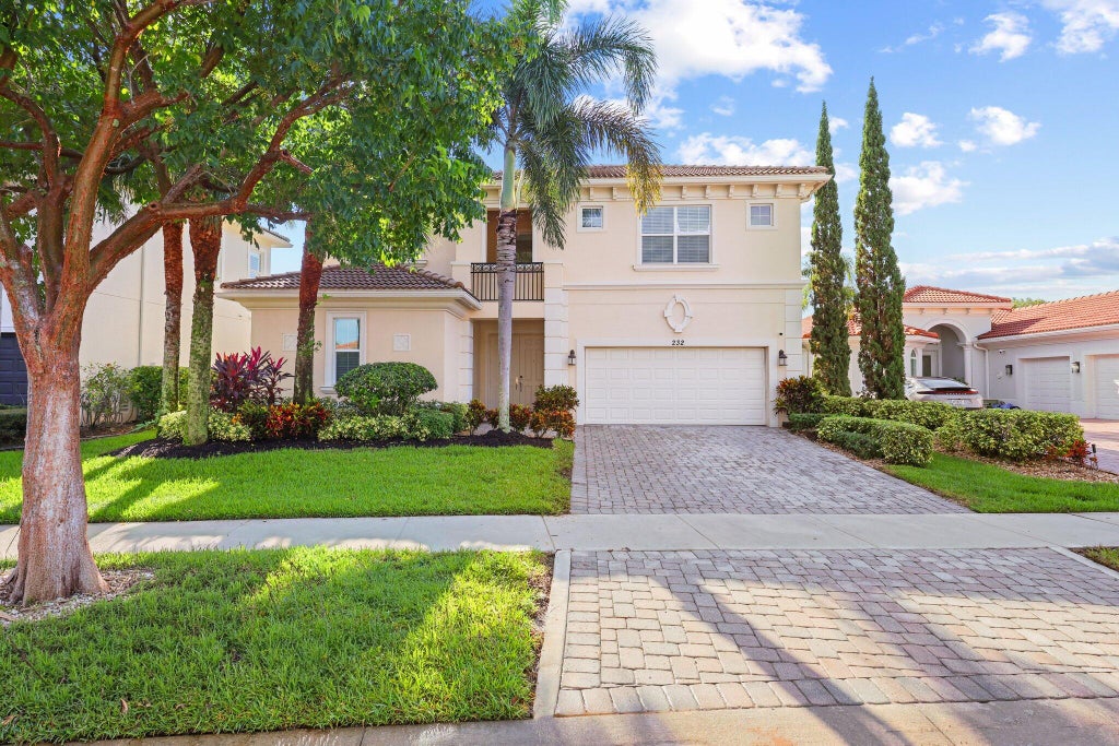 Photo of 232 Carina Drive, Jupiter, FL 33478 (MLS # B26089622)