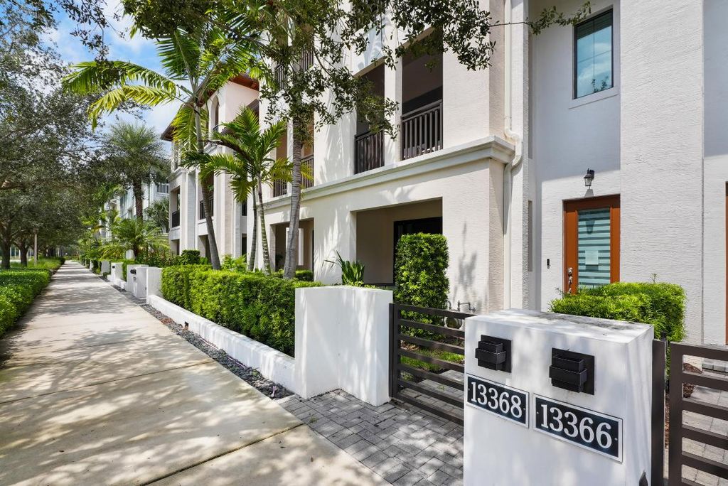 Photo of 13368 Alton Road, Palm Beach Gardens, FL 33418 (MLS # R11132003)