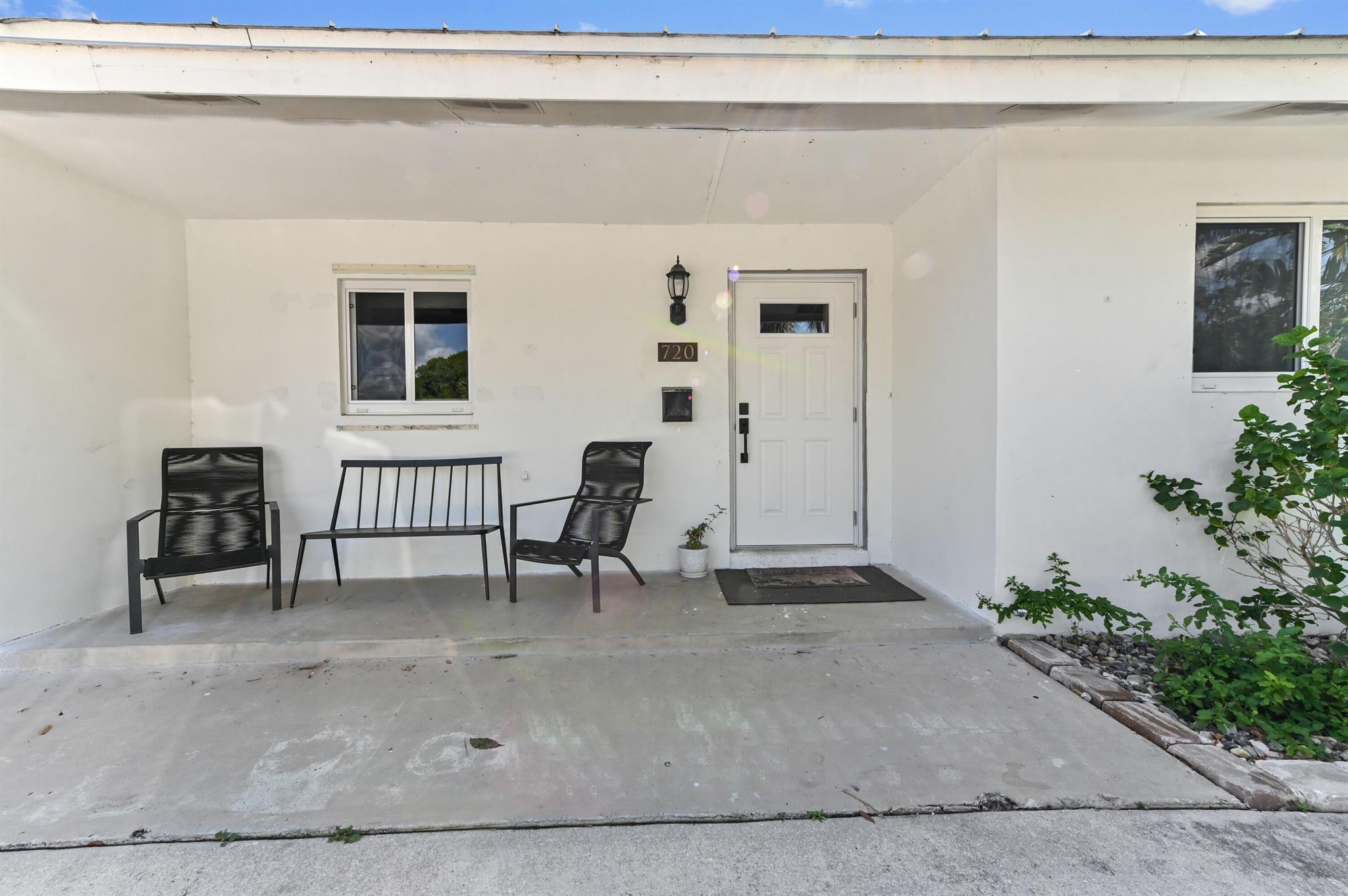 720 Prosperity Farms Road