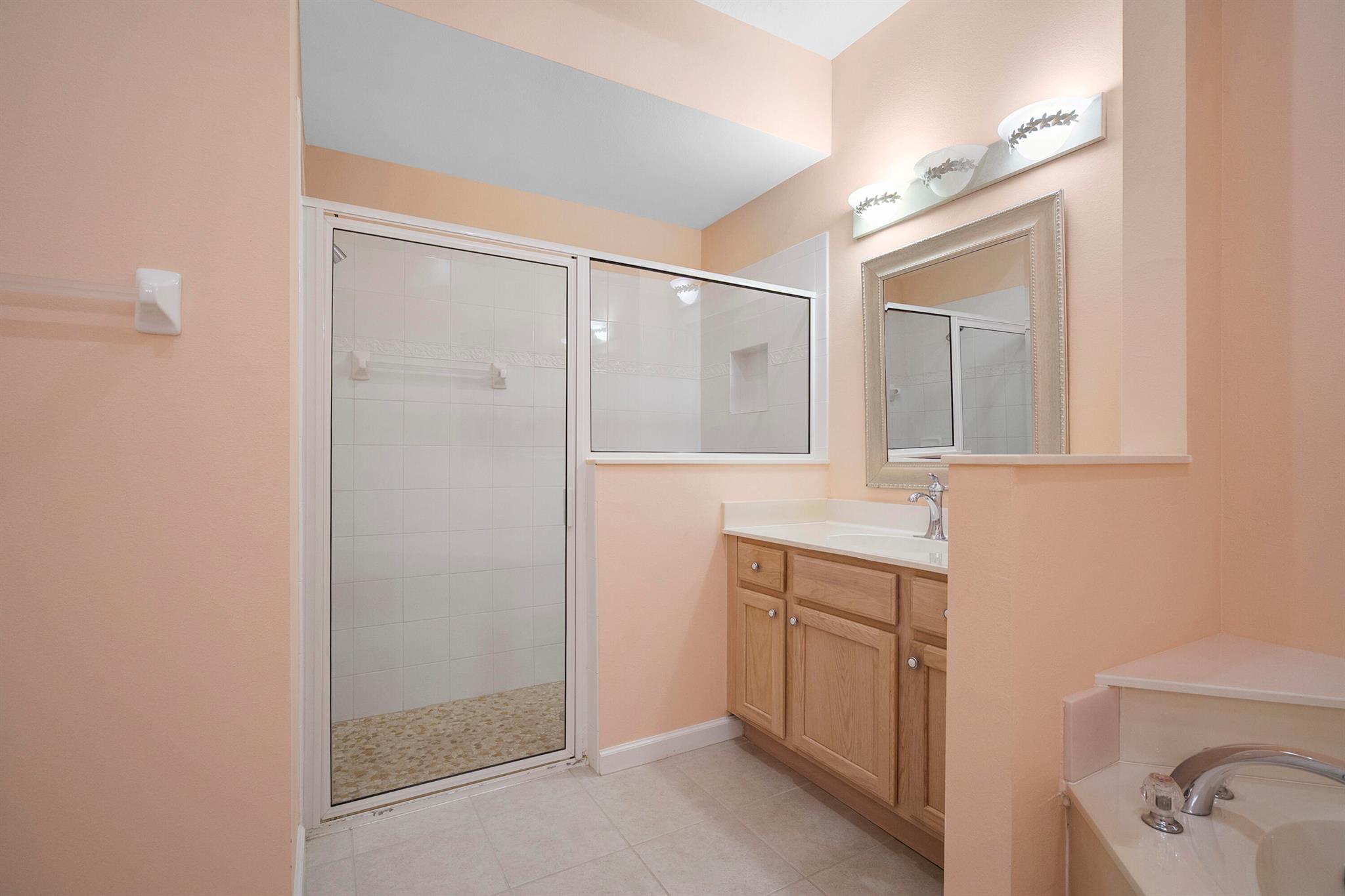 JENSEN BEACH COUNTRY CLUB - Residential