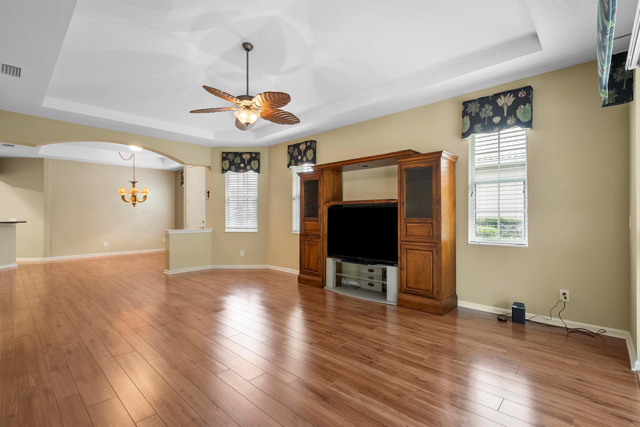 JENSEN BEACH COUNTRY CLUB - Residential