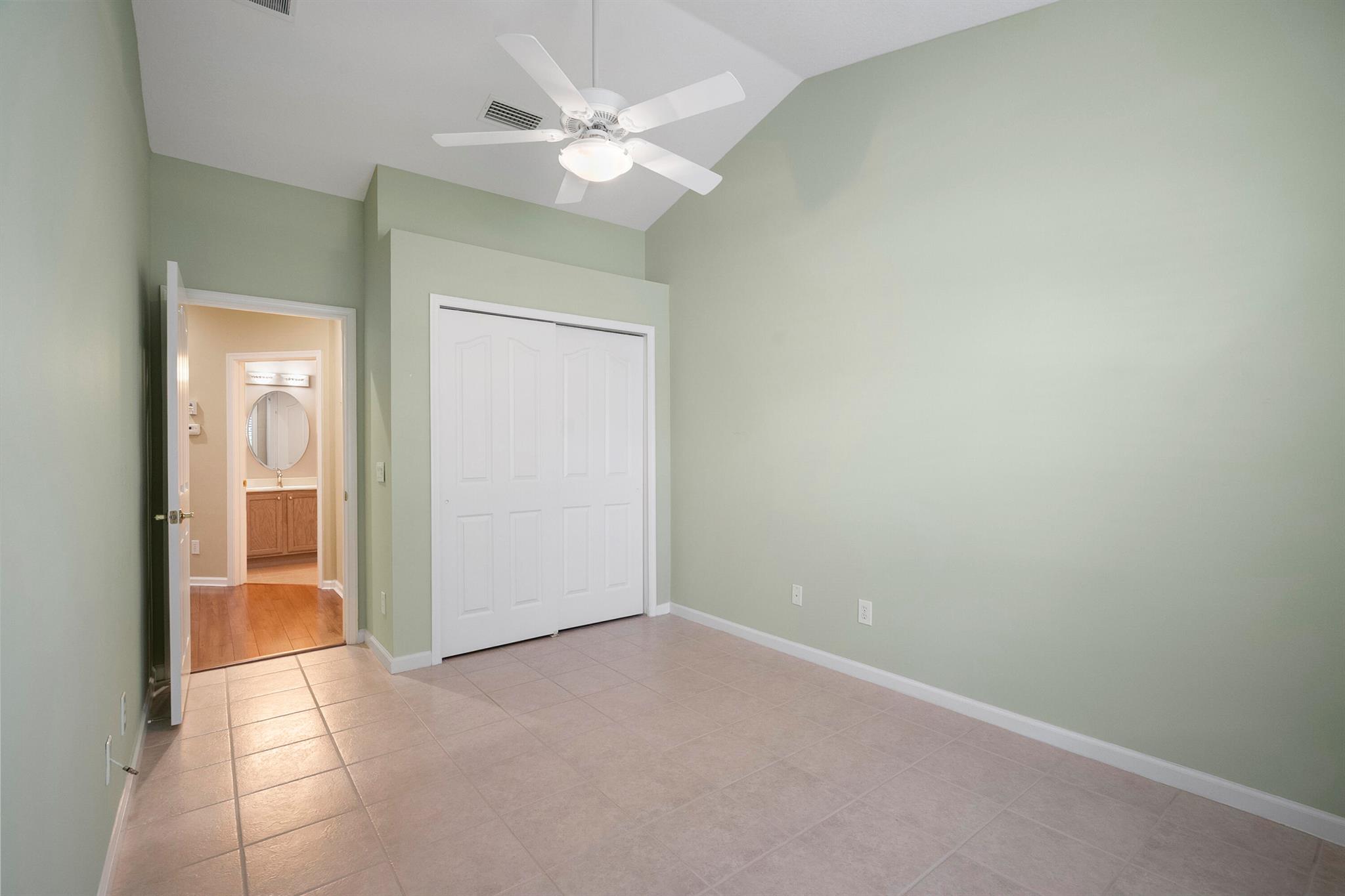 JENSEN BEACH COUNTRY CLUB - Residential