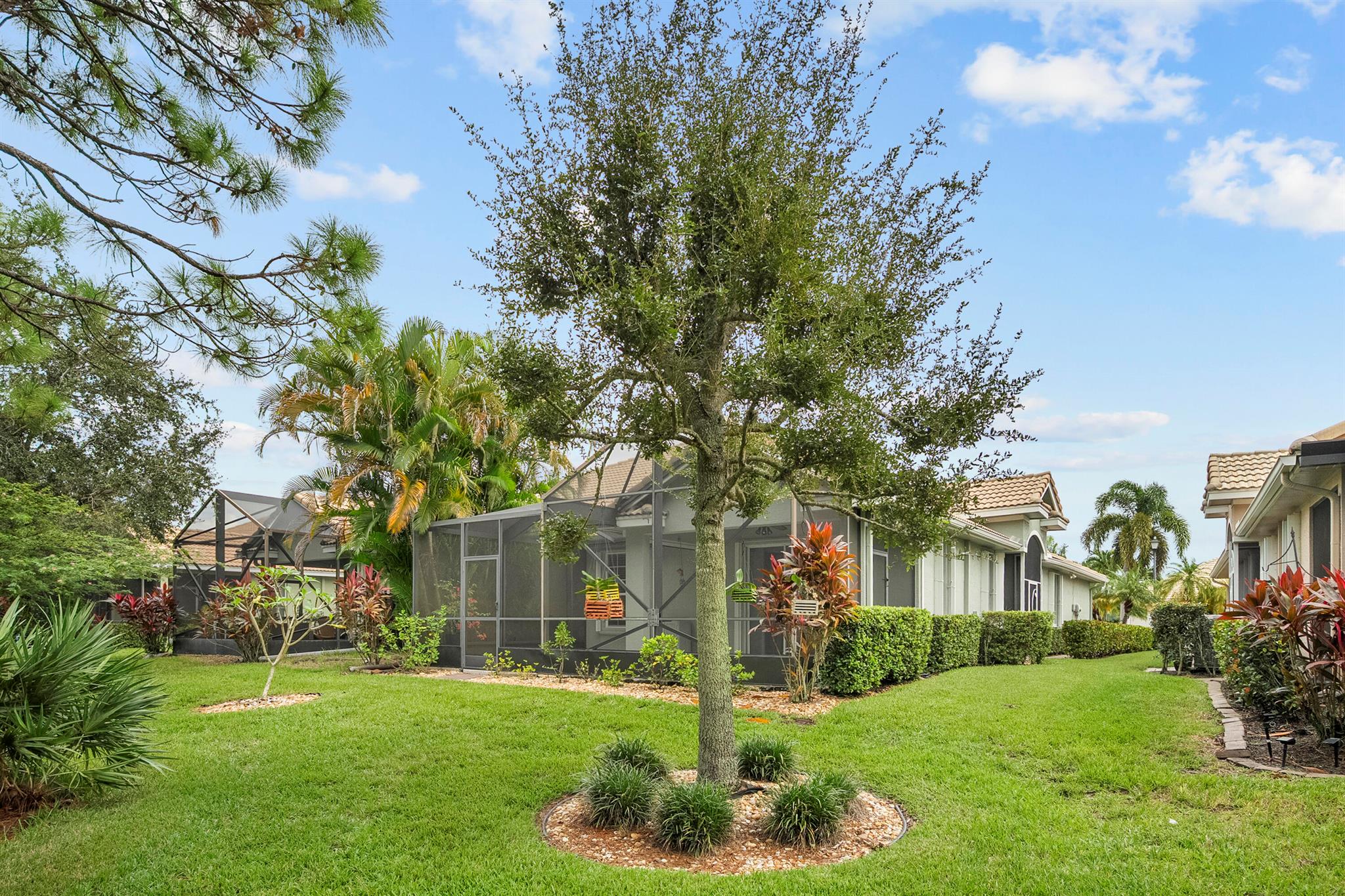 JENSEN BEACH COUNTRY CLUB - Residential