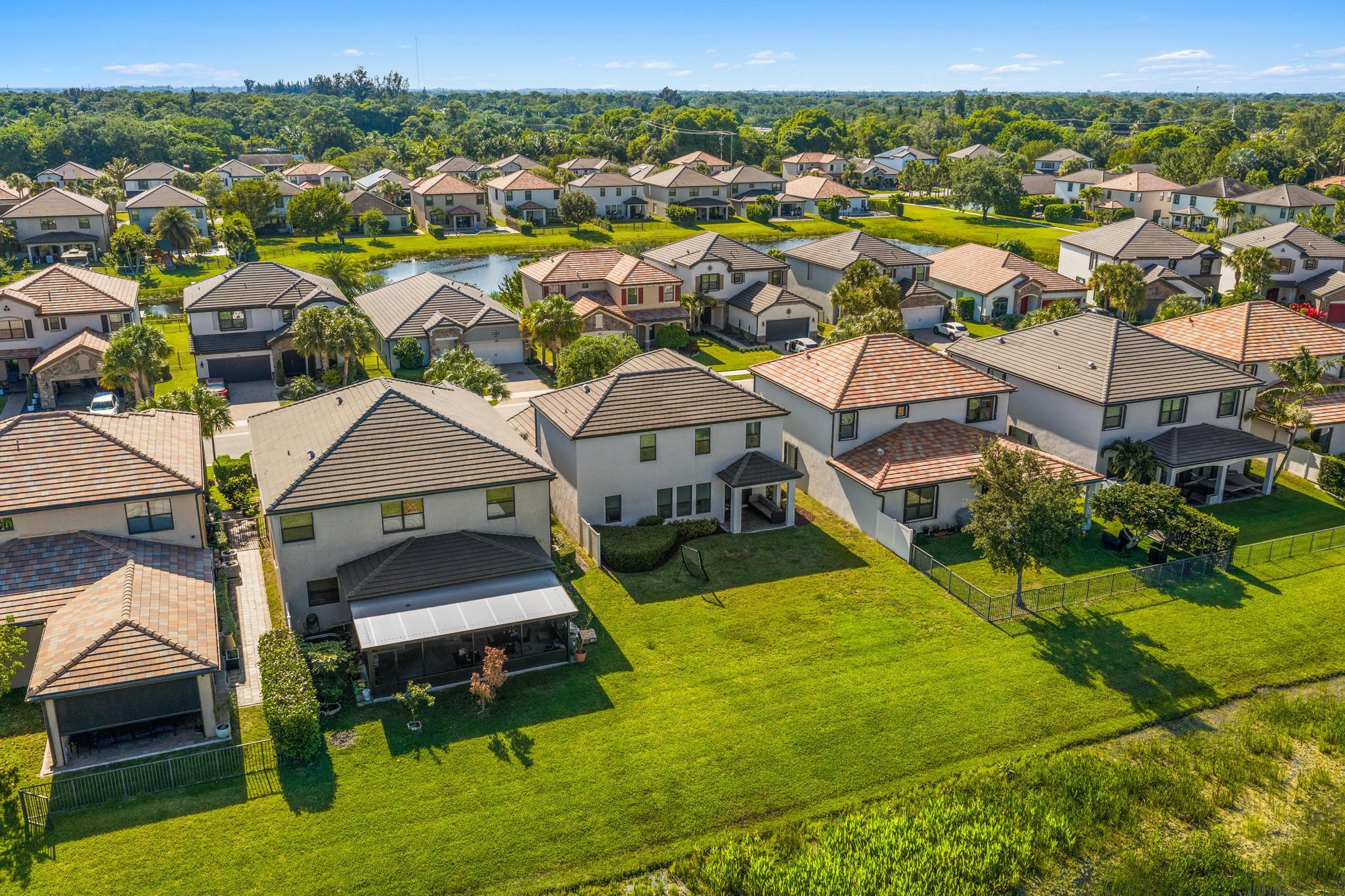 SILVERWOOD ESTATES - Residential