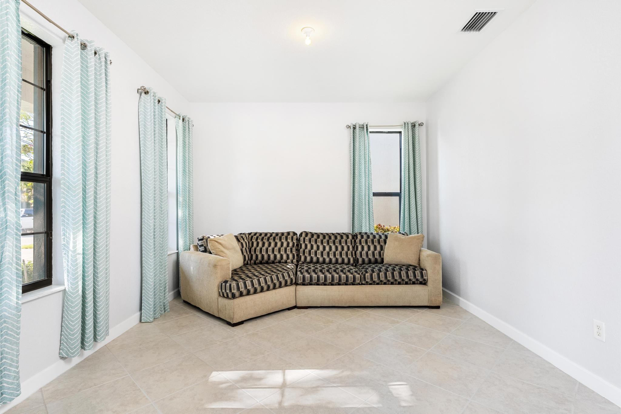 SILVERWOOD ESTATES - Residential