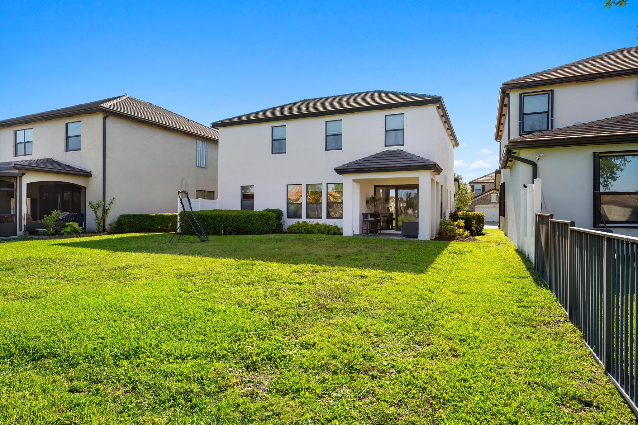 SILVERWOOD ESTATES - Residential
