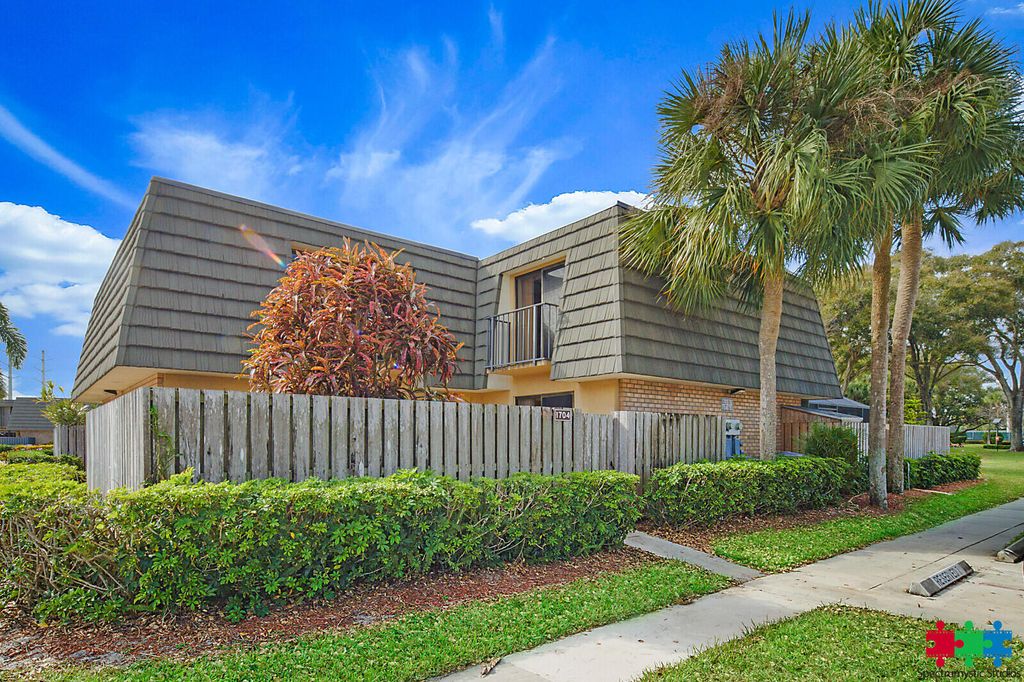 Photo of 1704 17th Way, West Palm Beach, FL 33407 (MLS # R11158788)