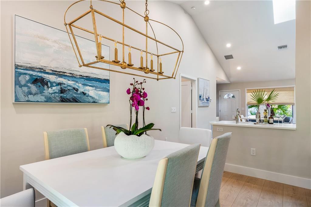 1374 Coral Park Lane 803