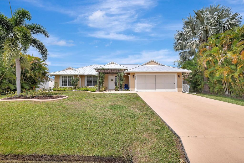 Photo of 1273 SW Mancuso Avenue, Port Saint Lucie, FL 34953 (MLS # R10974953)