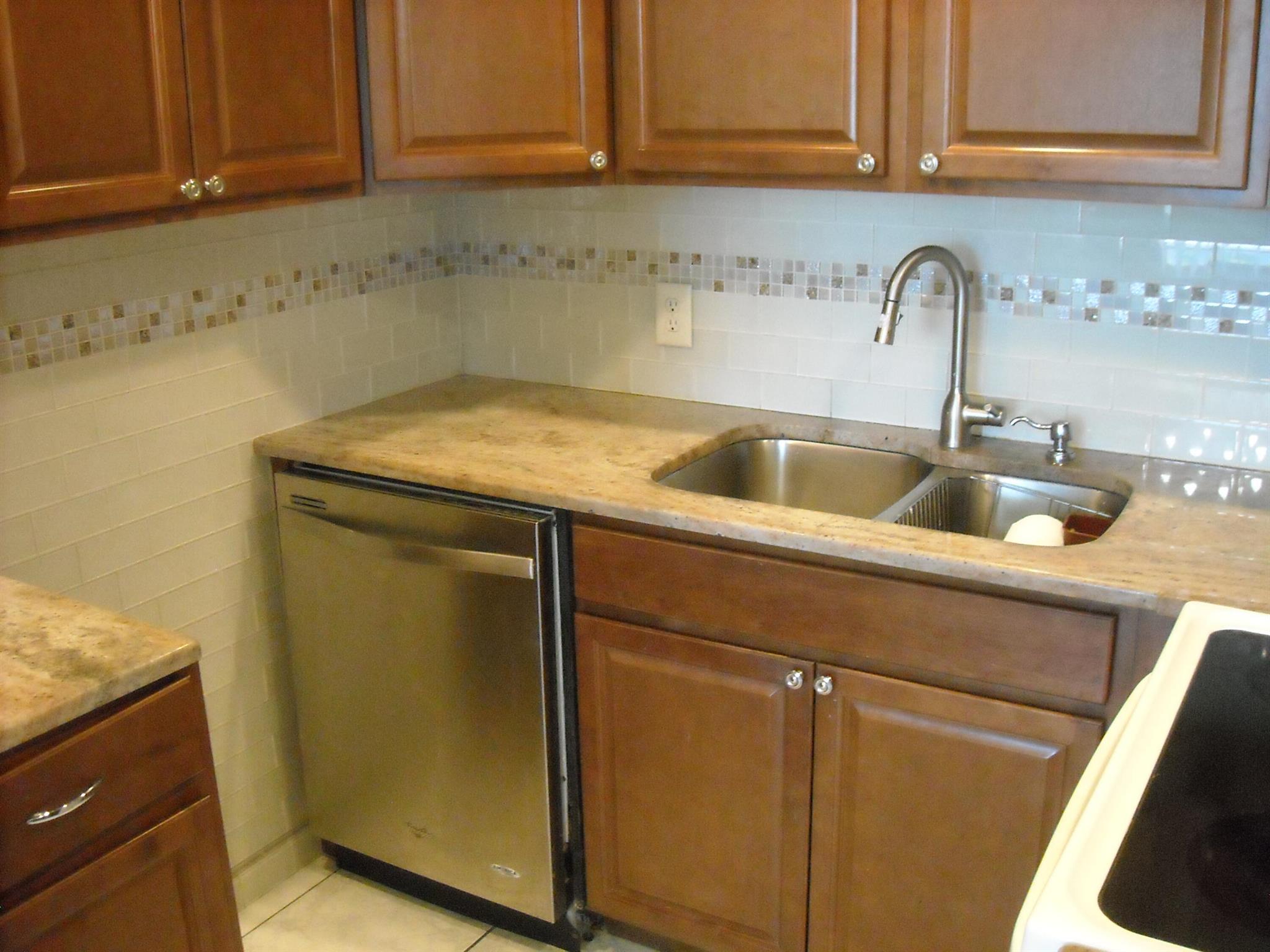 KENT CONDOS - Residential Lease