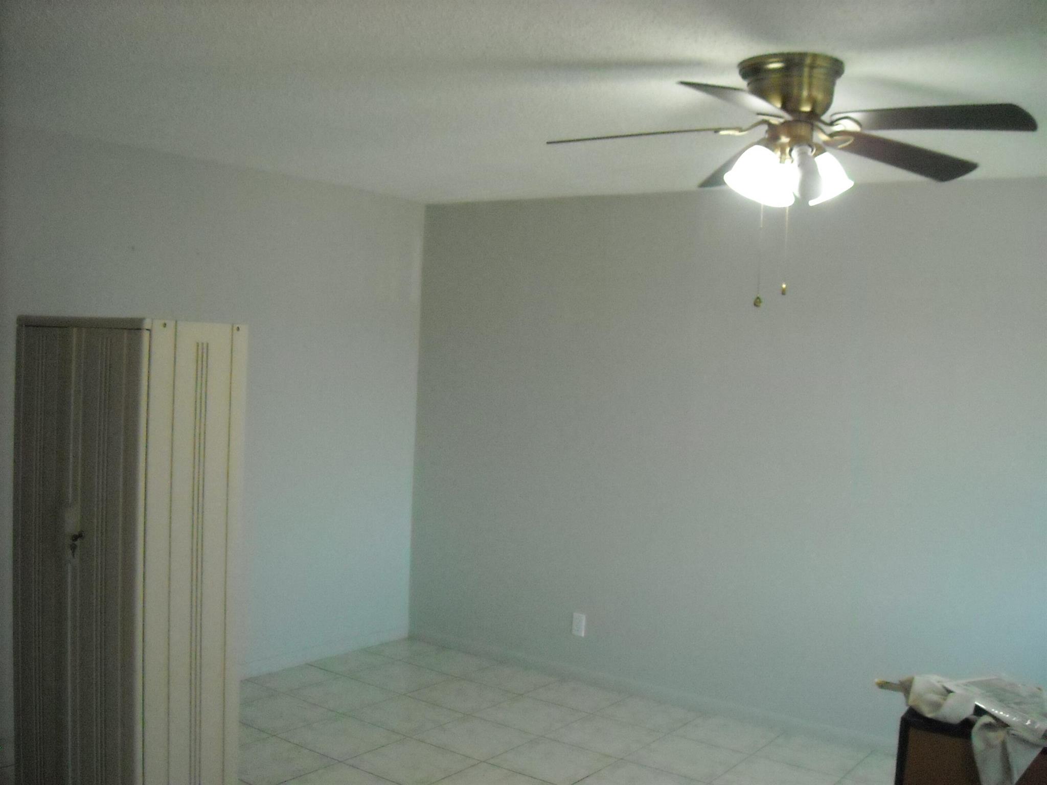 KENT CONDOS - Residential Lease