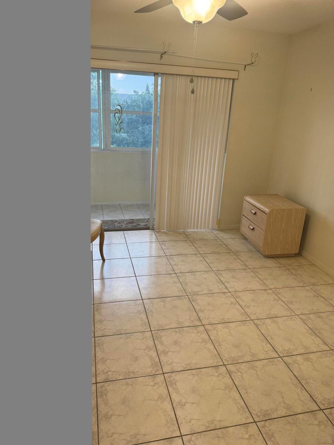 KENT CONDOS - Residential Lease