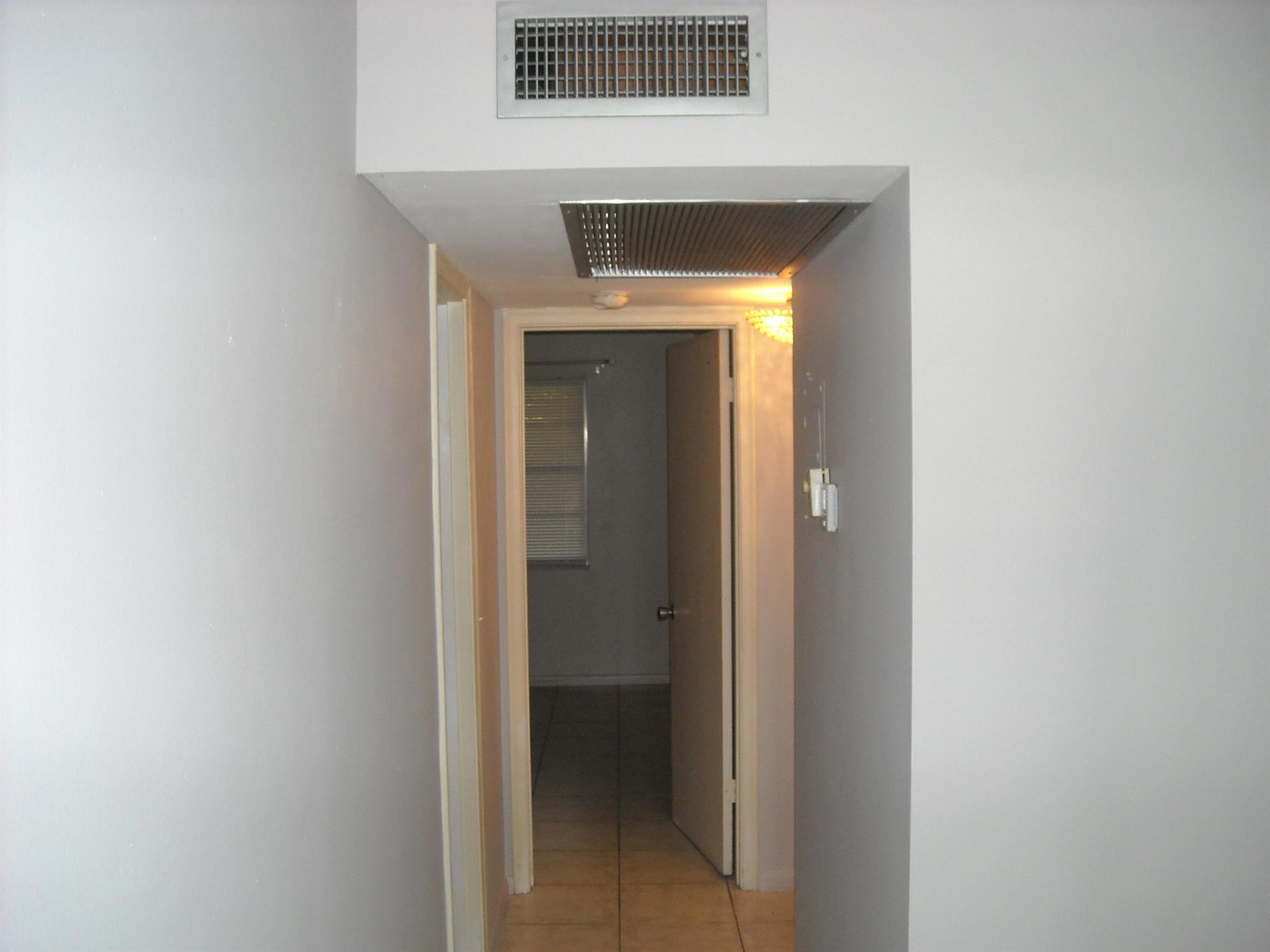 KENT CONDOS - Residential Lease