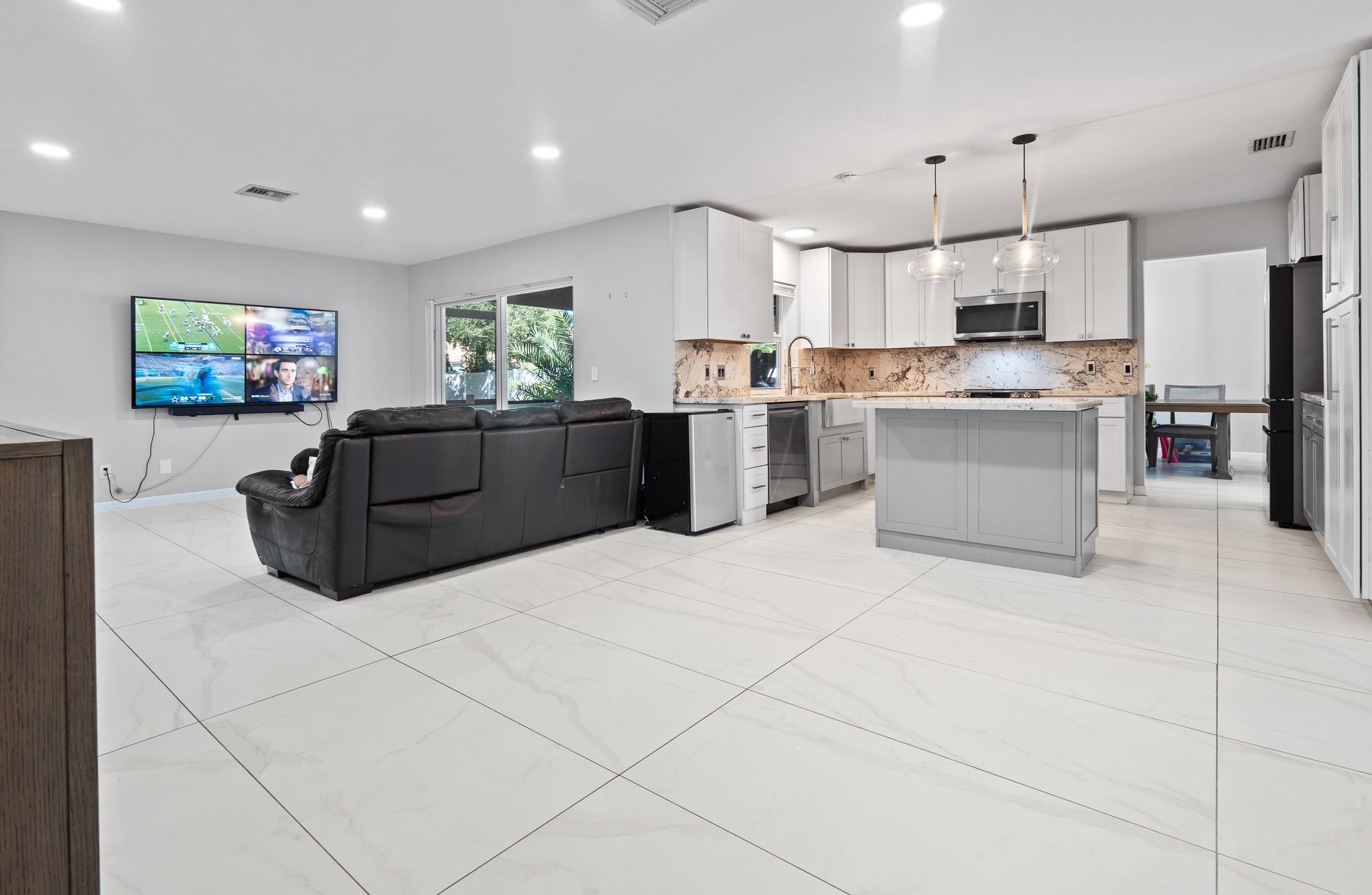 OMEGA COURT - Residential Lease