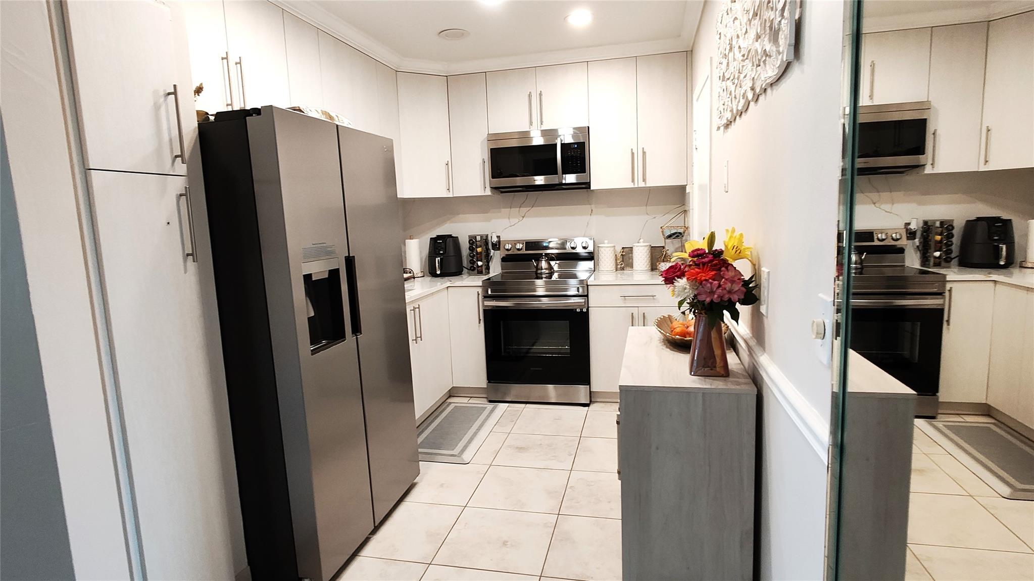 400 S Cypress Rd 428