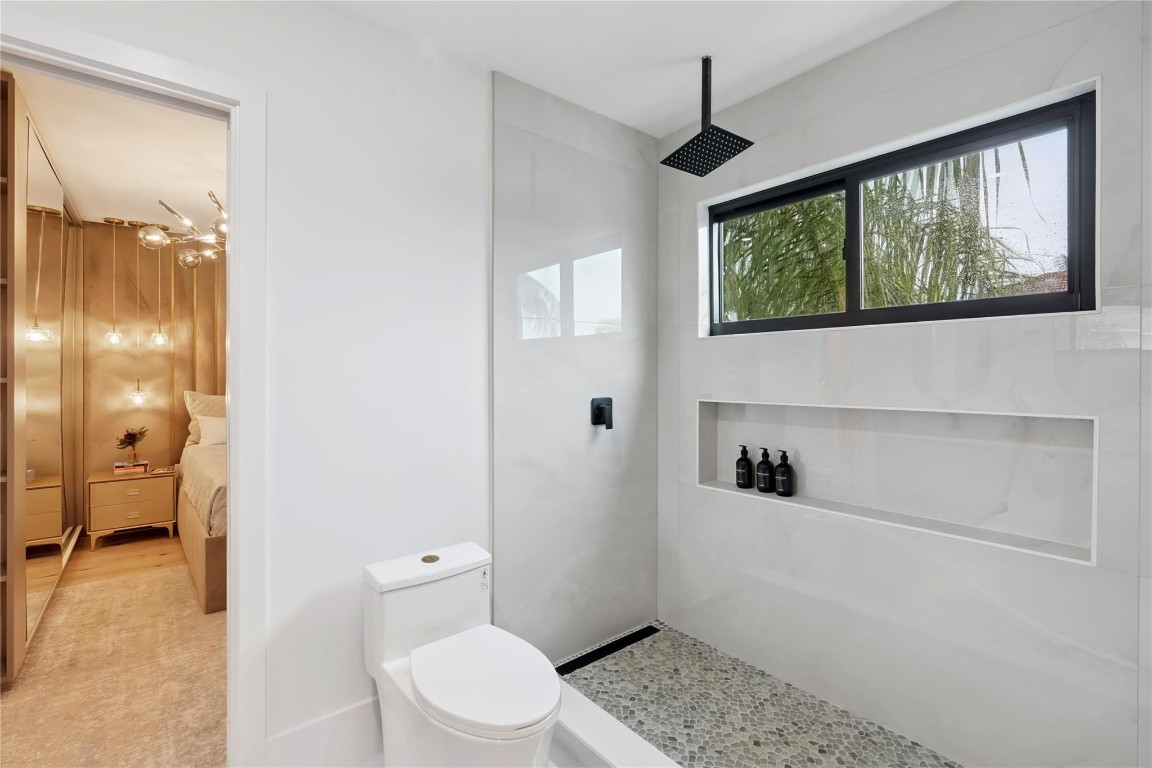 Hillsboro Harbor - Residential