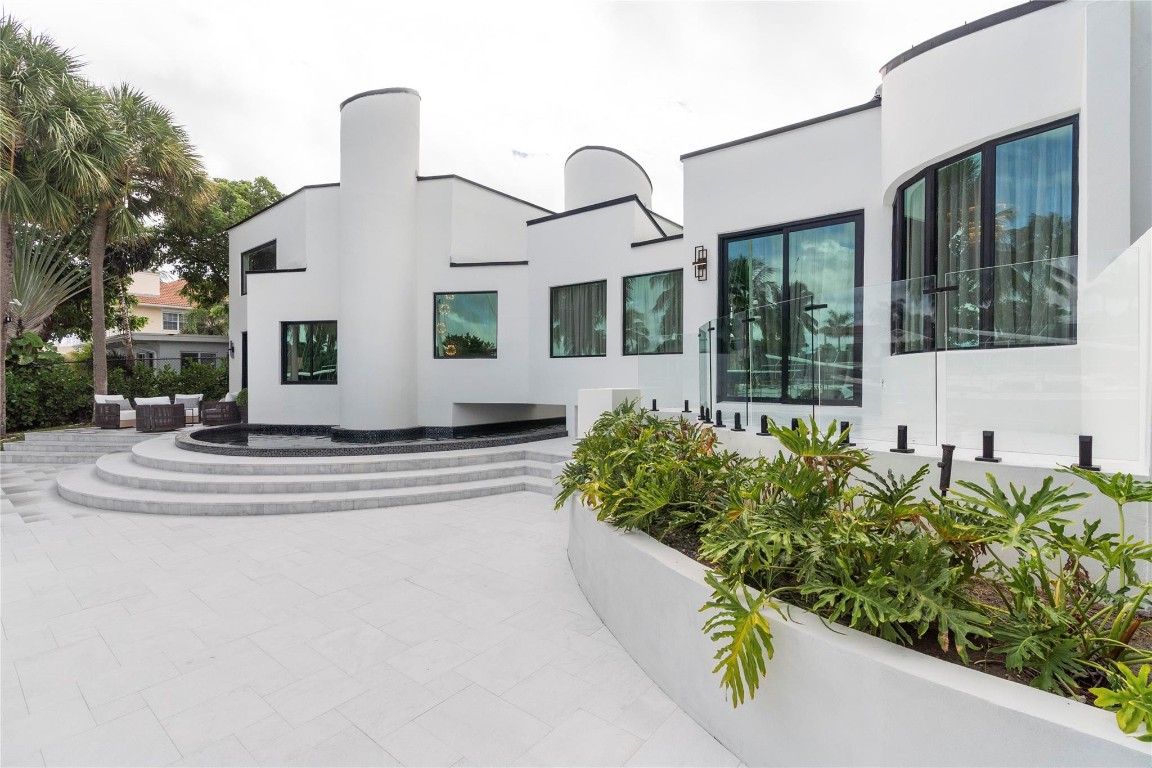 Hillsboro Harbor - Residential