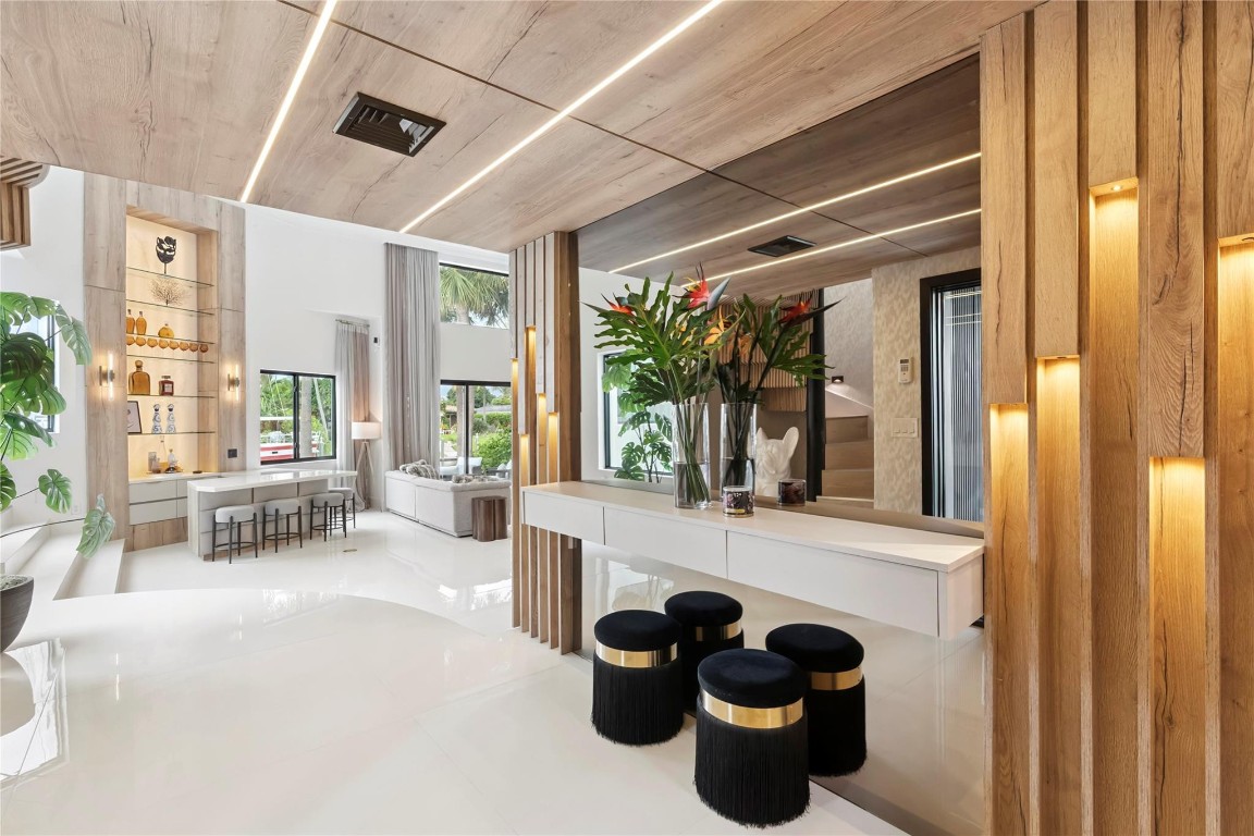 Hillsboro Harbor - Residential