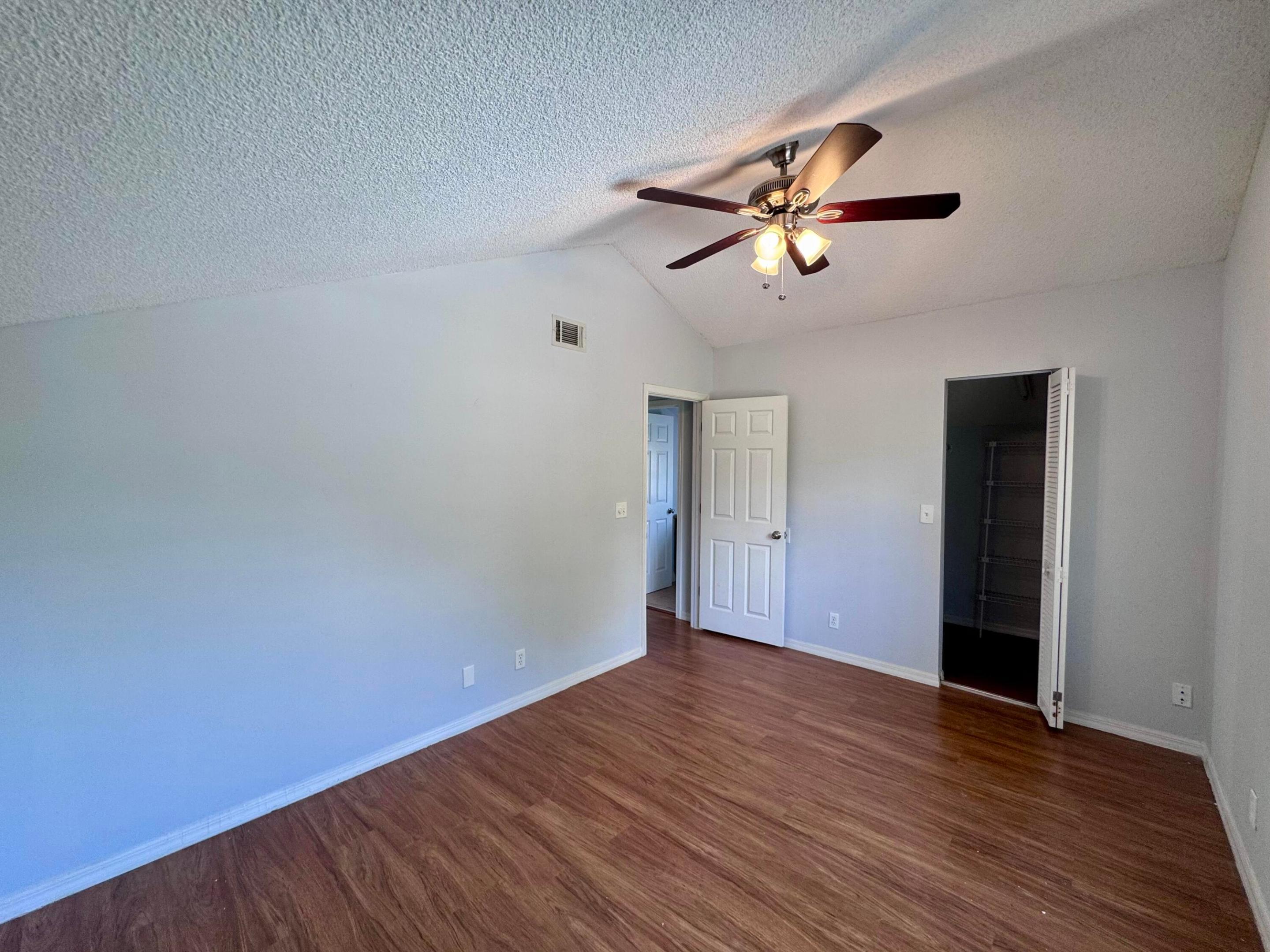 VICTORIA WOODS 2 - Residential