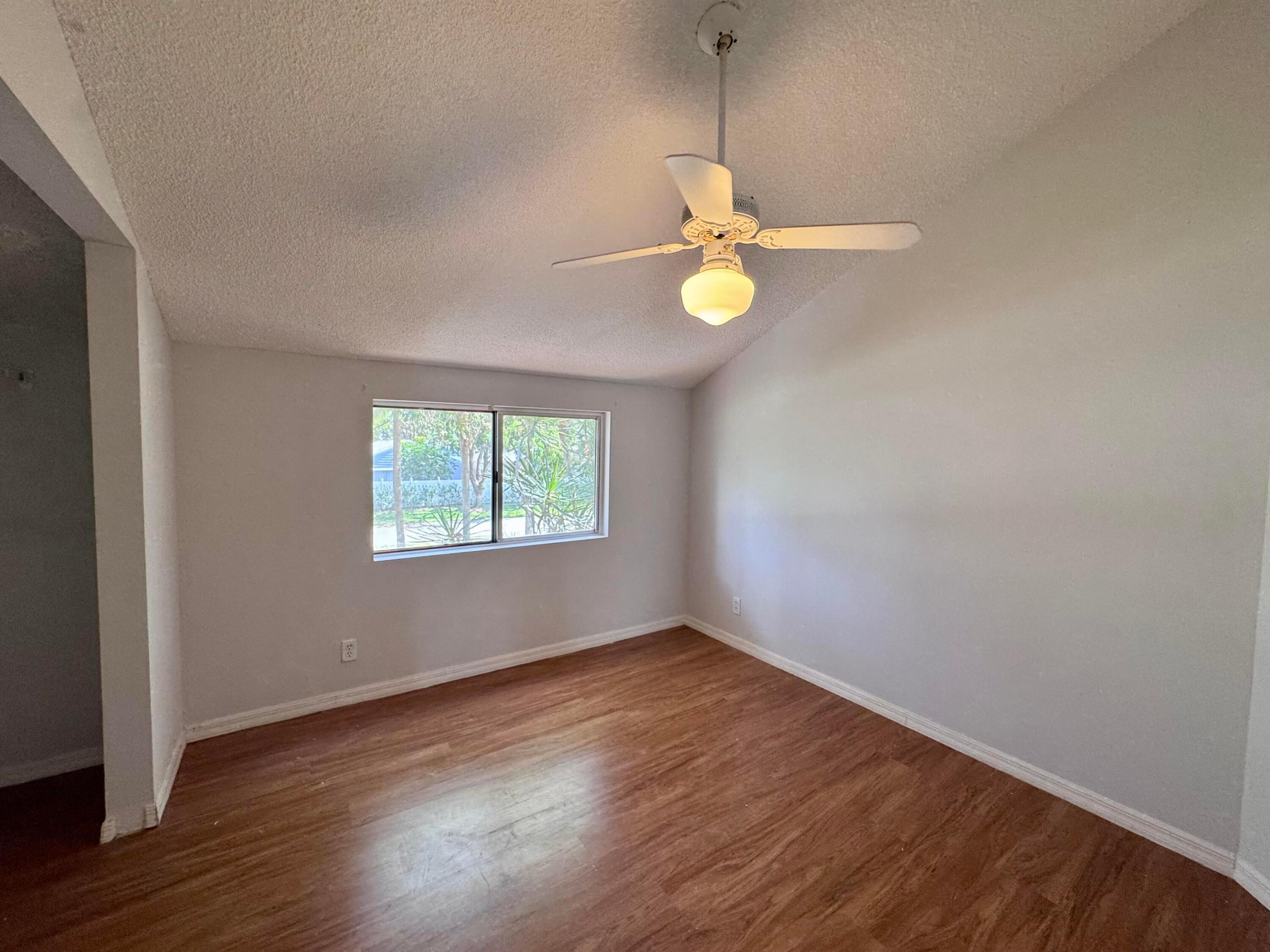 VICTORIA WOODS 2 - Residential