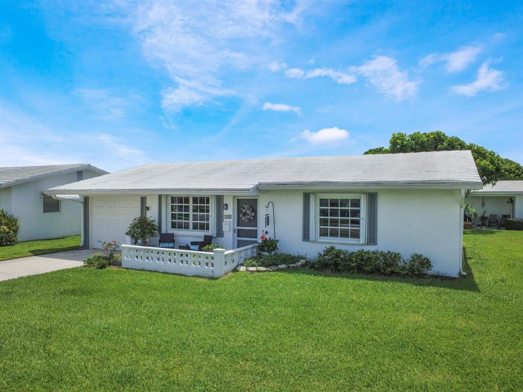 Photo of 108 SW 18 Street, Boynton Beach, FL 33426 (MLS # R11096518)