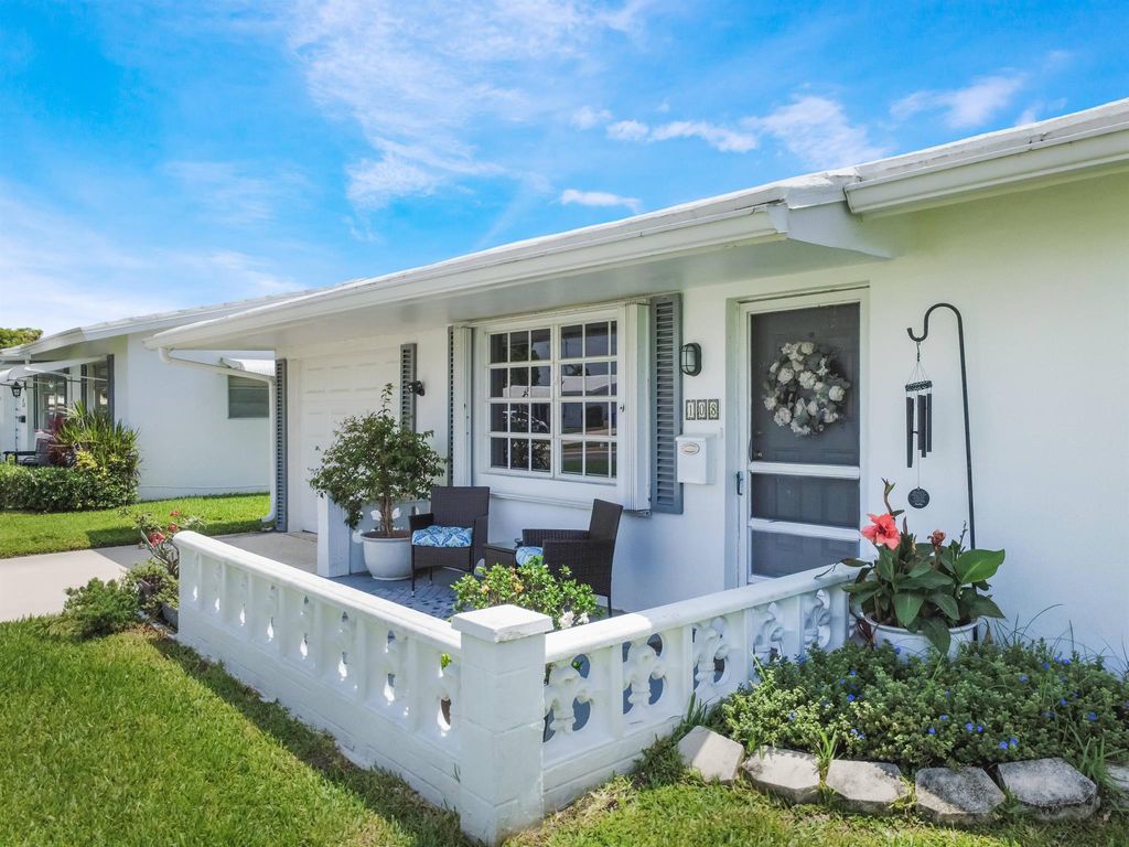 Photo of 108 SW 18 Street, Boynton Beach, FL 33426 (MLS # R11096518)