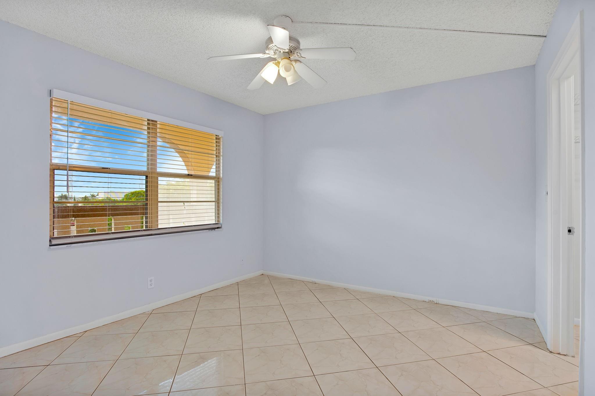 1606 Abaco Dr E4