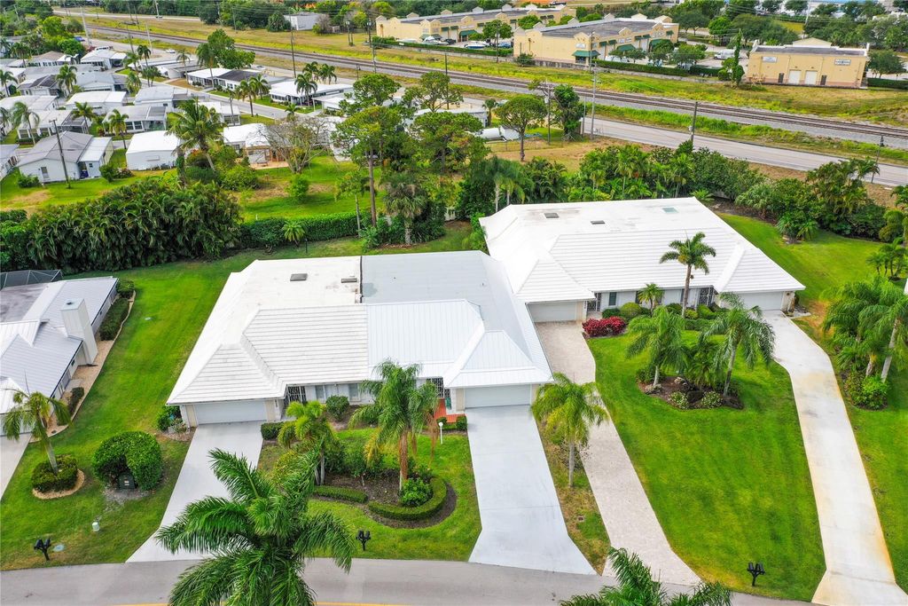 Photo of 2928 SE Fairway #18, Stuart, FL 34997 (MLS # F10501853)