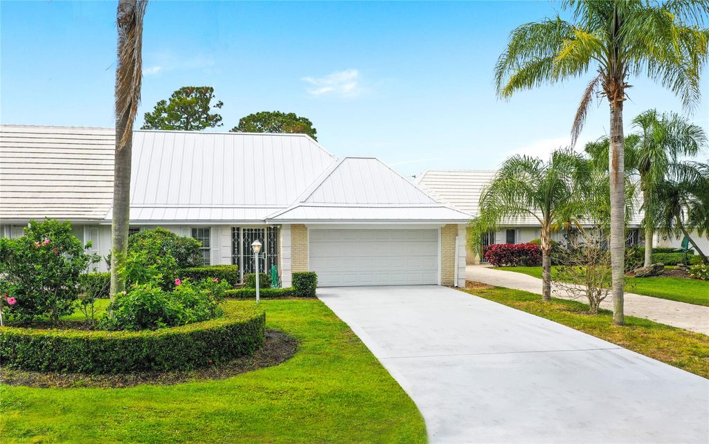 Photo of 2928 SE Fairway #18, Stuart, FL 34997 (MLS # F10501853)