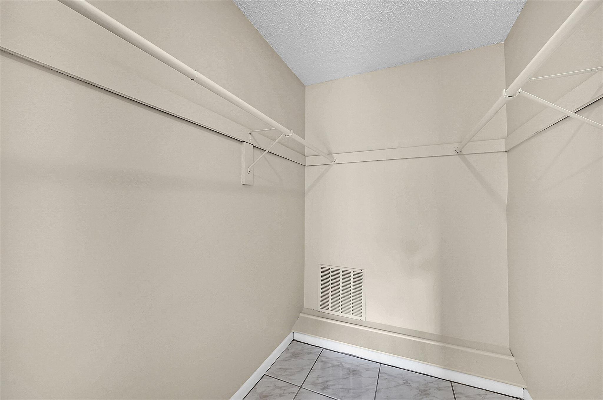 SUNRISE LAKES PHASE III - Residential