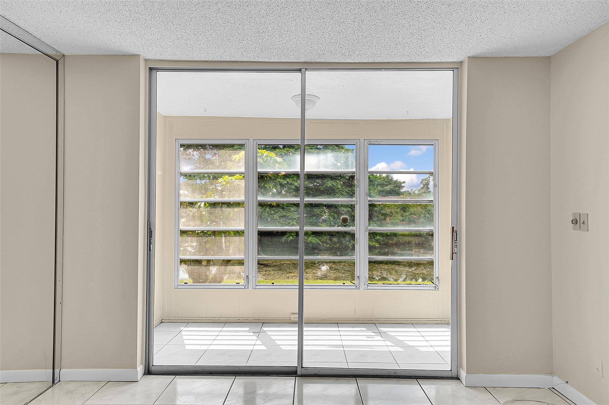 SUNRISE LAKES PHASE III - Residential