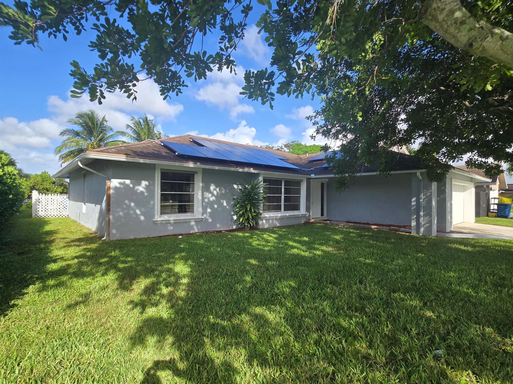 242 Las Palmas Street