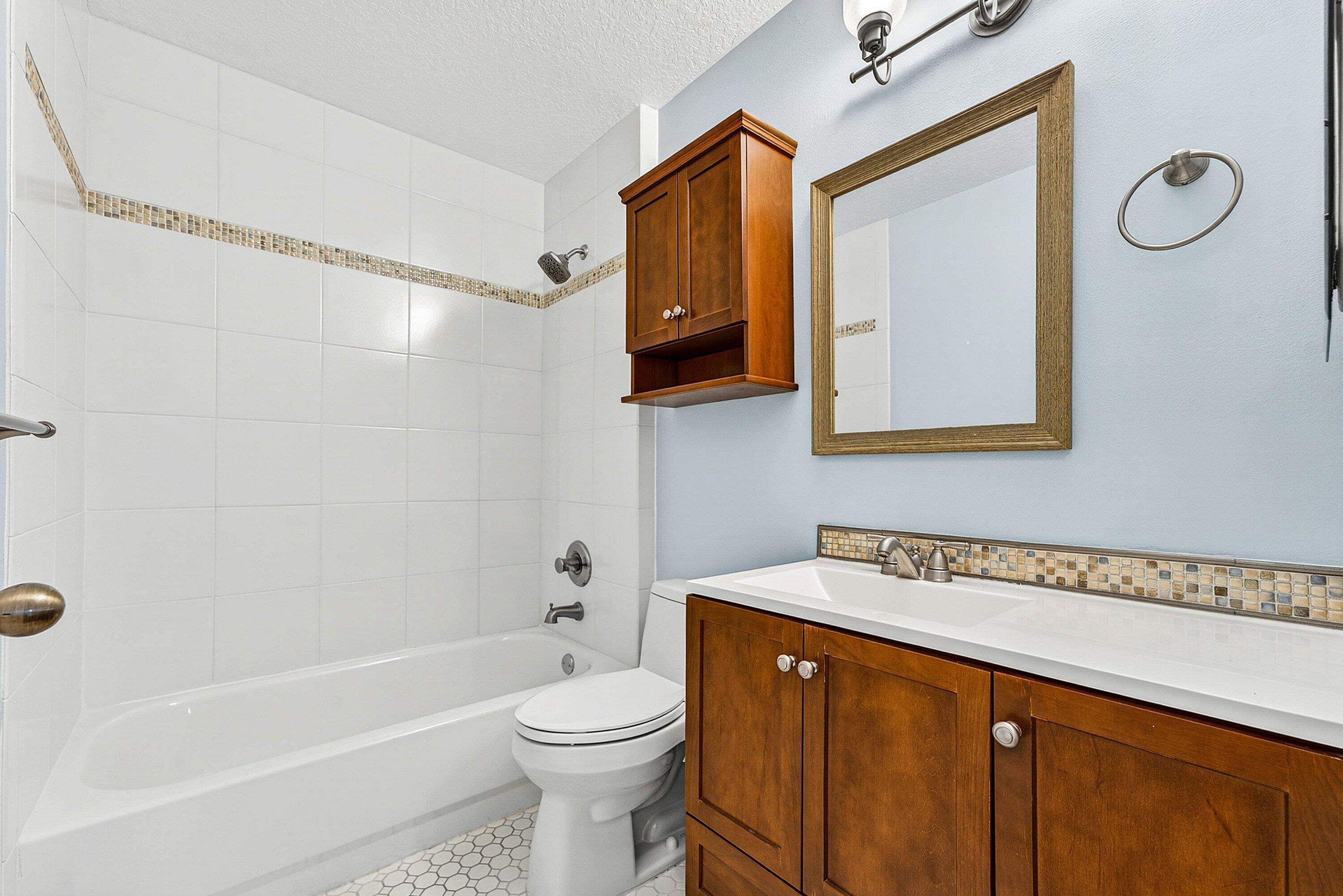 SCHOONER OAKS CONDO - Residential