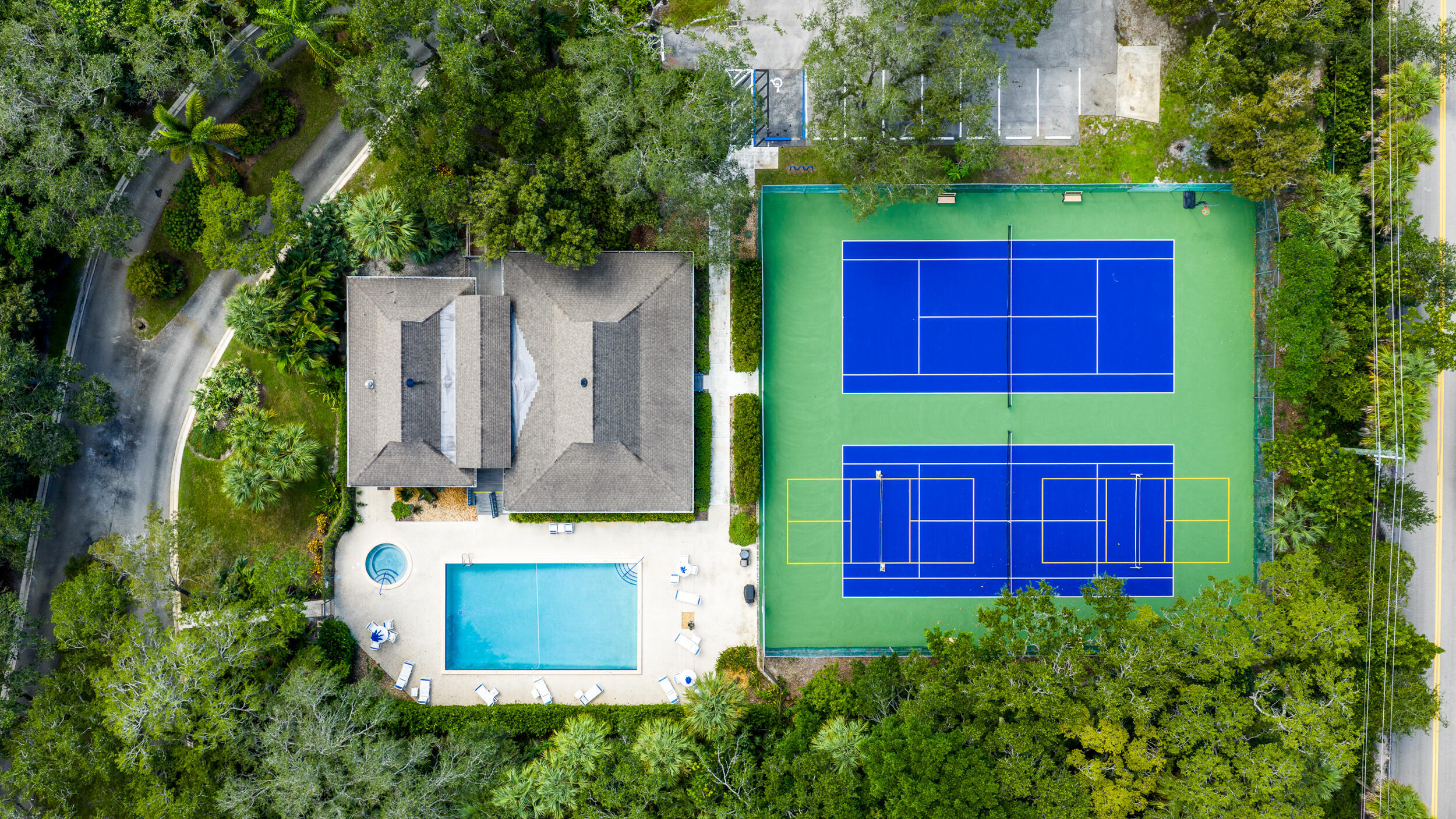 SCHOONER OAKS CONDO - Residential