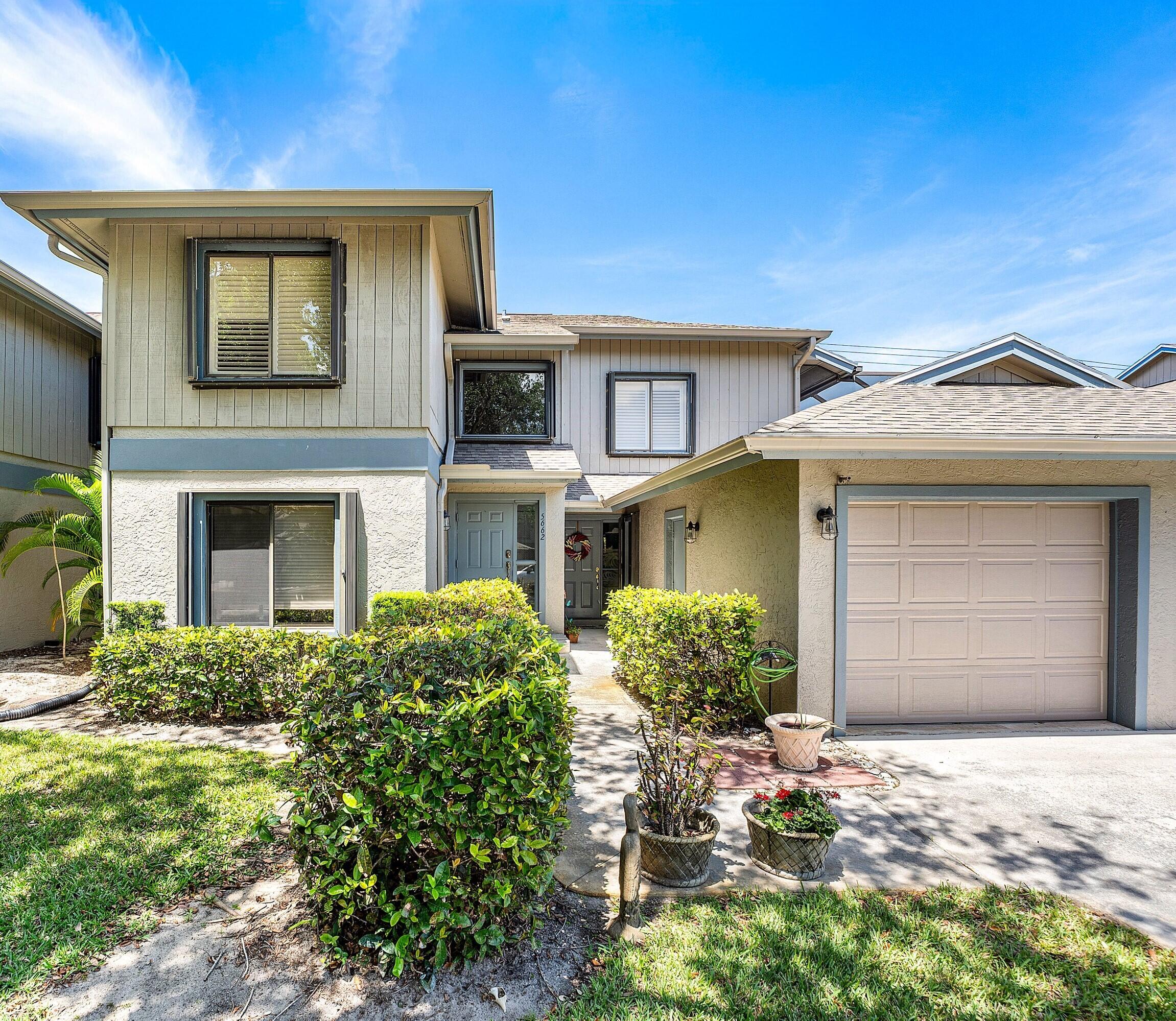 SCHOONER OAKS CONDO - Residential