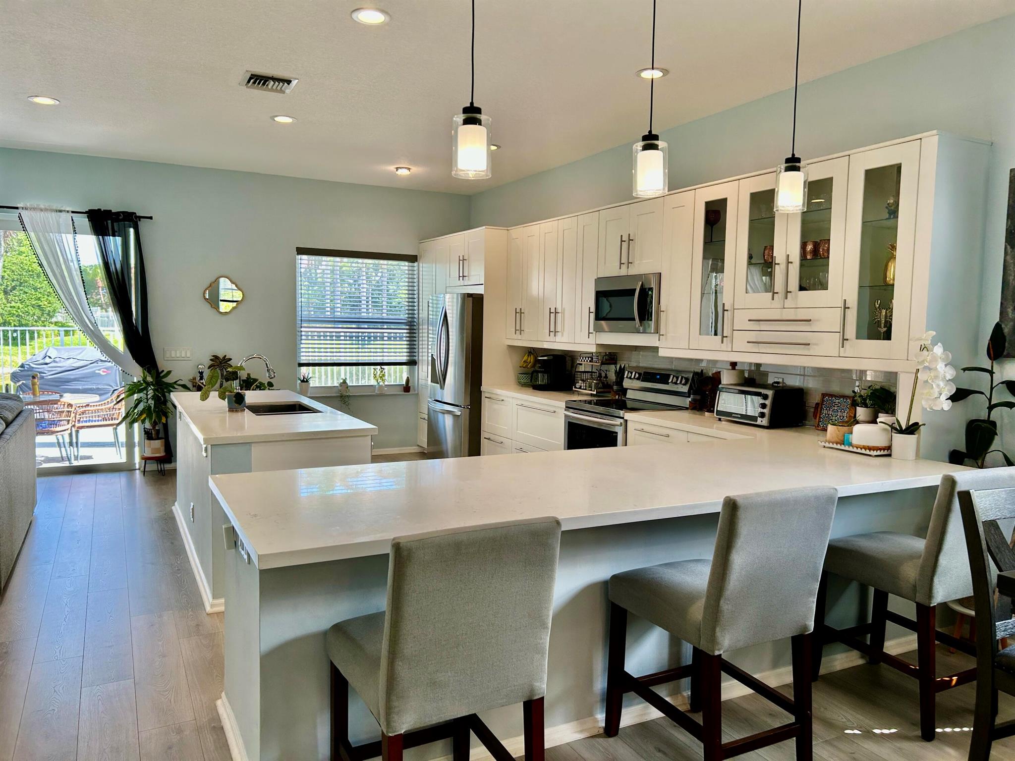4421 NW 41st Place