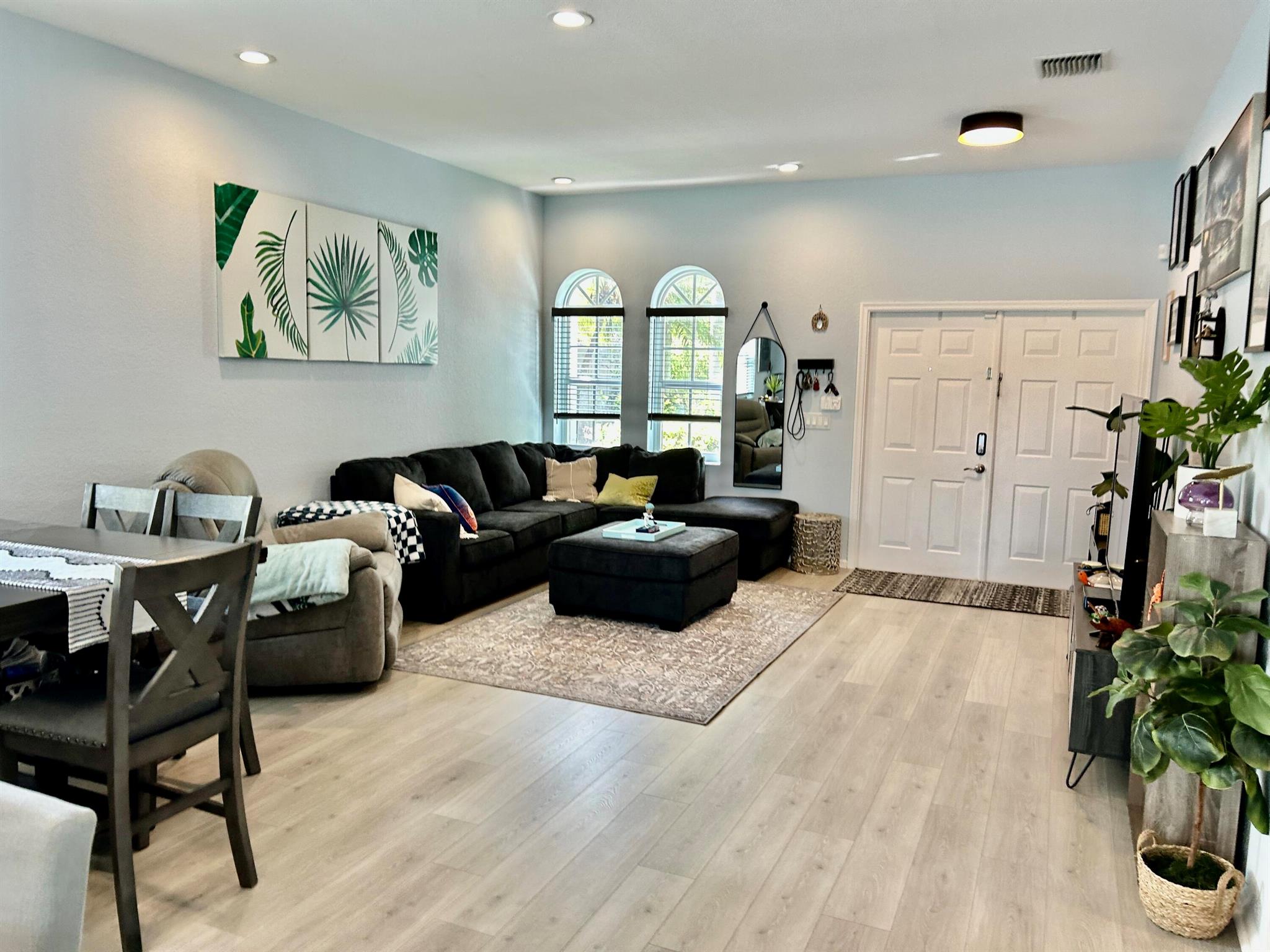 4421 NW 41st Place