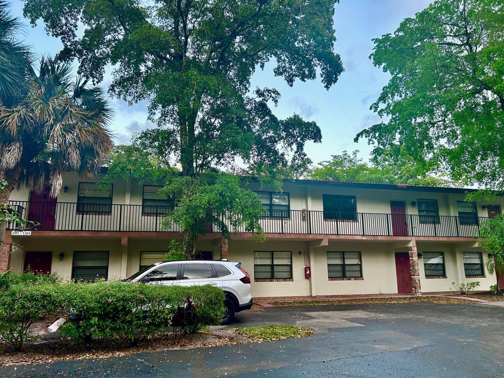 UNIVERSITY CLUB - Residential