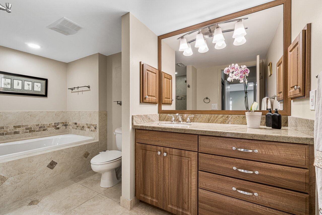 WESTGATE AT HUNTERS RUN CONDO - Residential