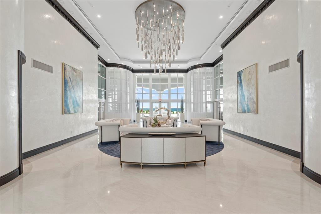 1063 W Hillsboro Mile 115