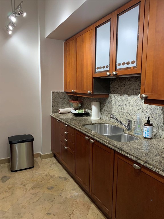 OCEAN GRANDE BEACH & MARI - Residential