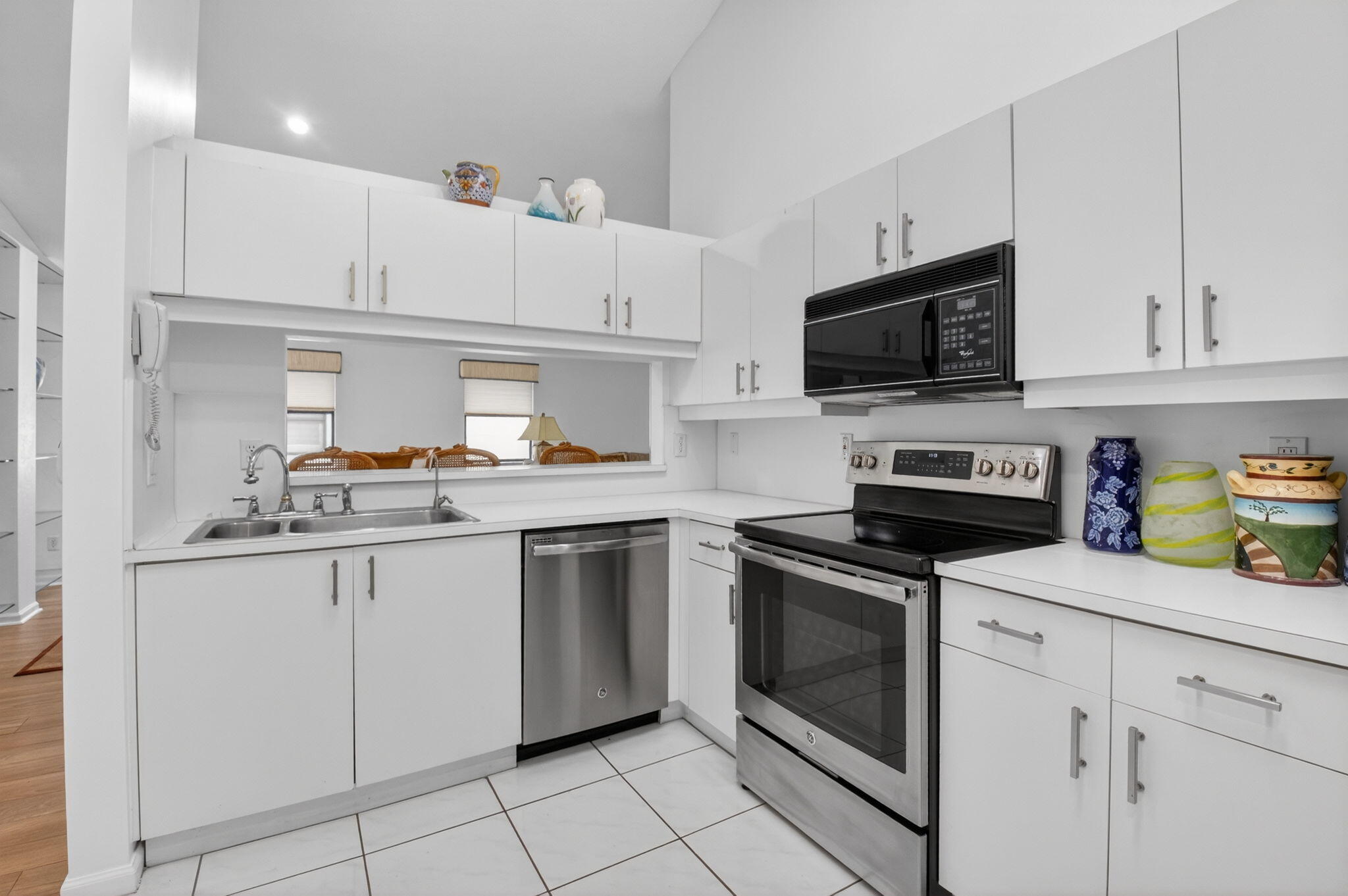 CLEARBROOK VILLAGE CONDO - Residential Lease