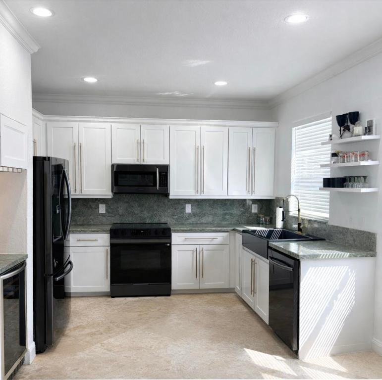 MINI ASSEMBLAGE PUD 1 - Residential