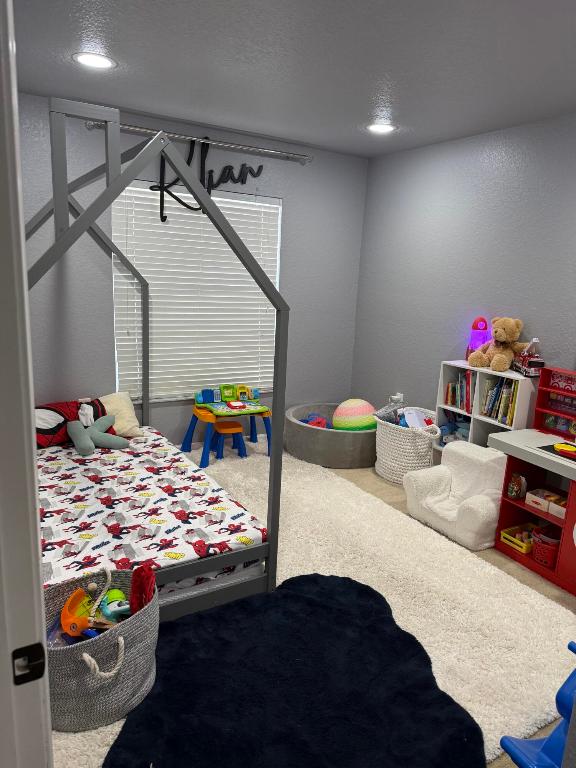 MINI ASSEMBLAGE PUD 1 - Residential