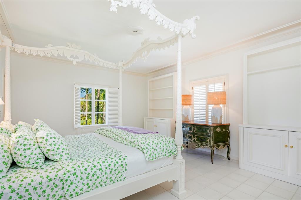 Tropic Isle - Residential