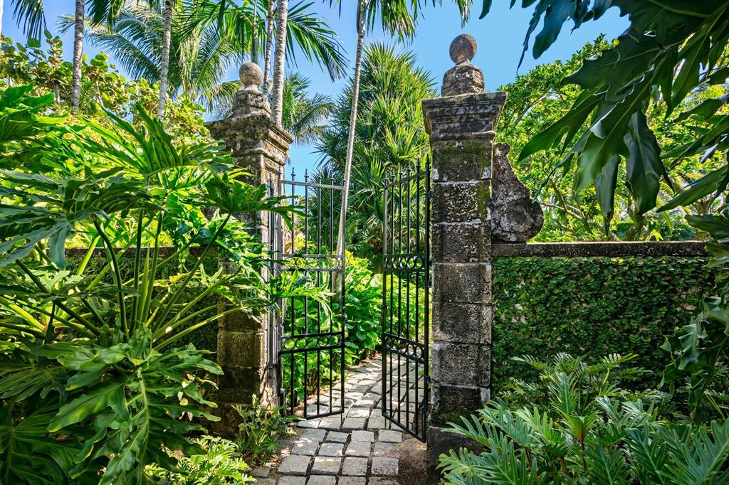 Tropic Isle - Residential