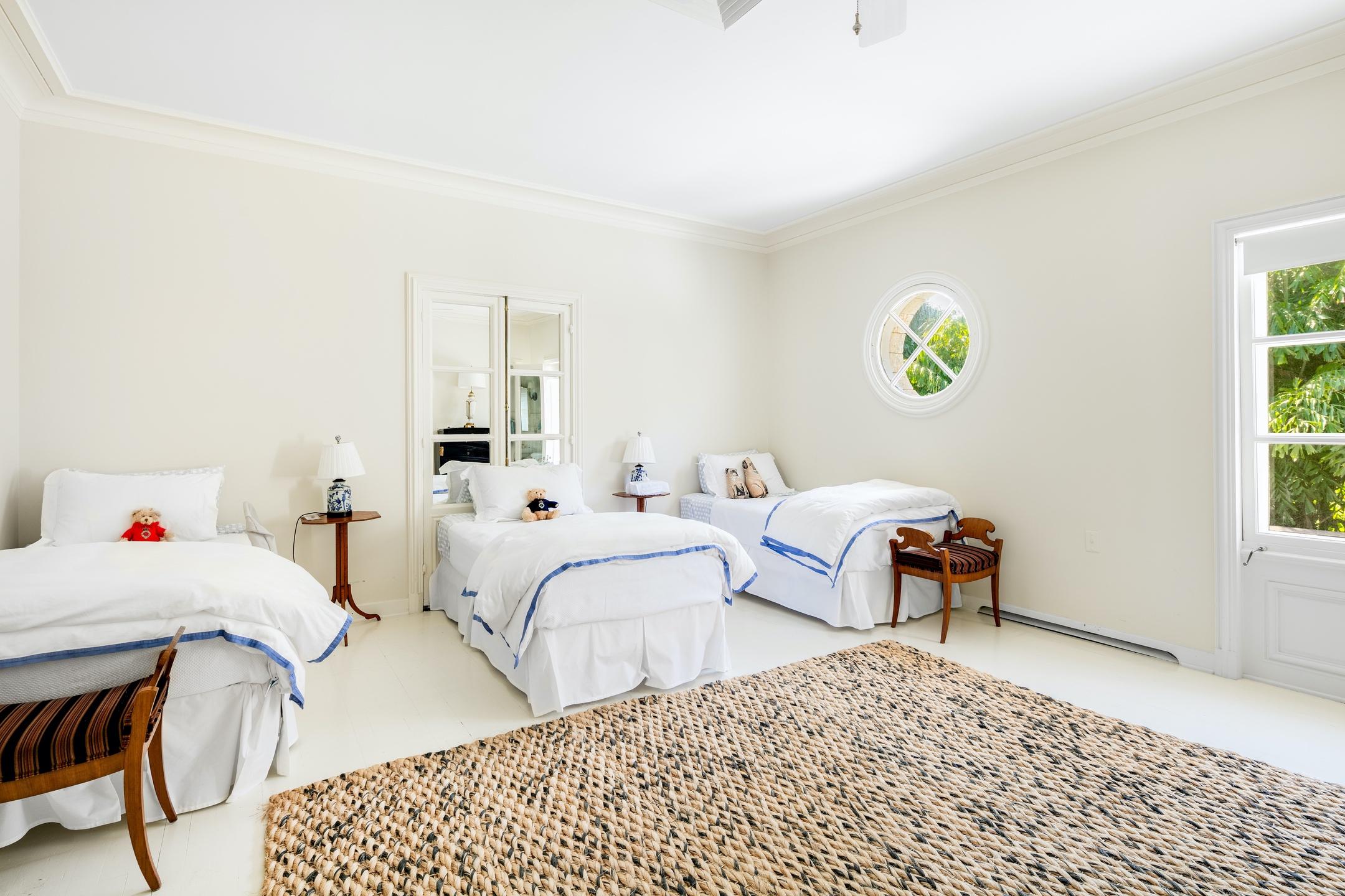 Tropic Isle - Residential