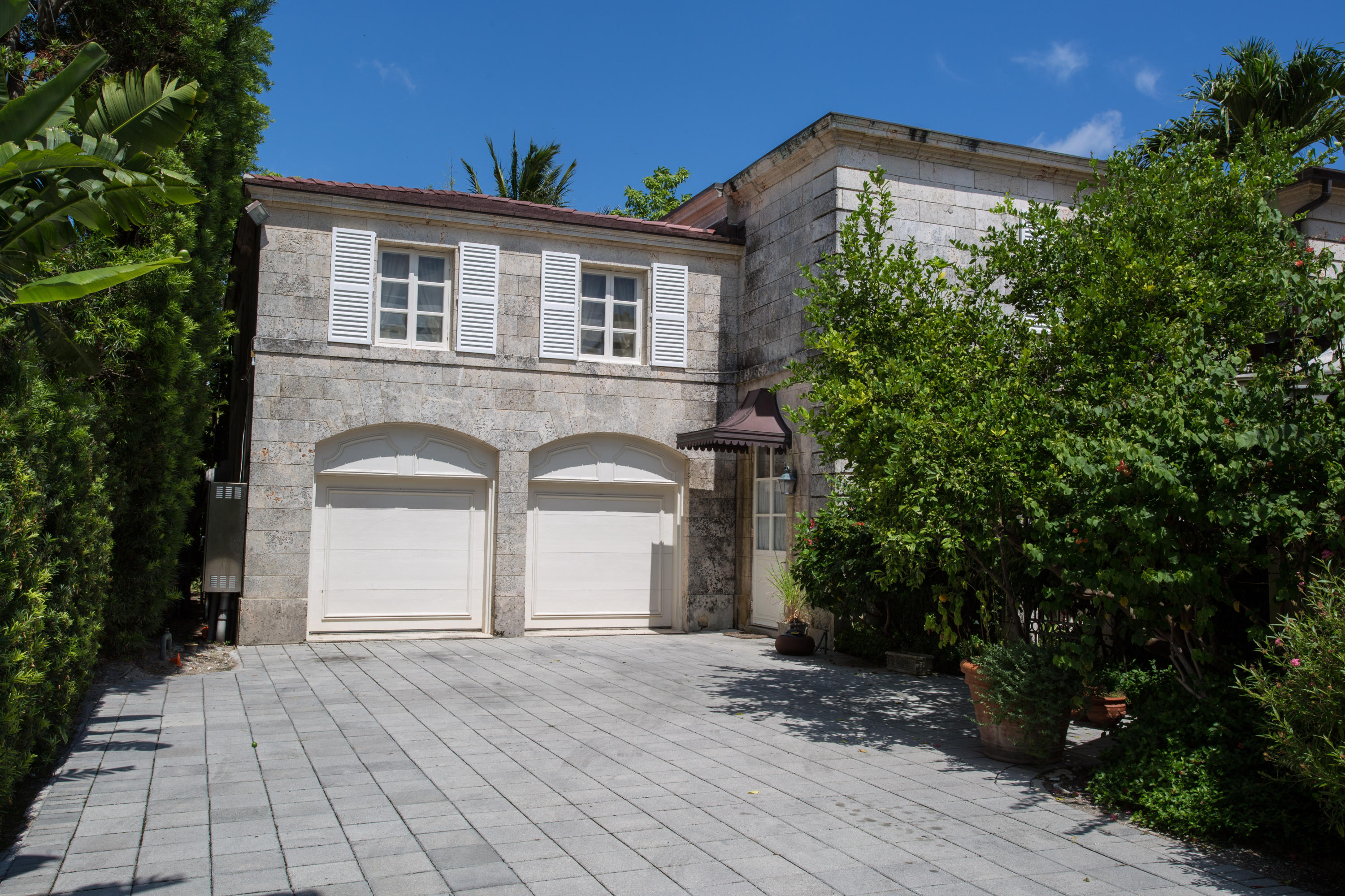 Tropic Isle - Residential